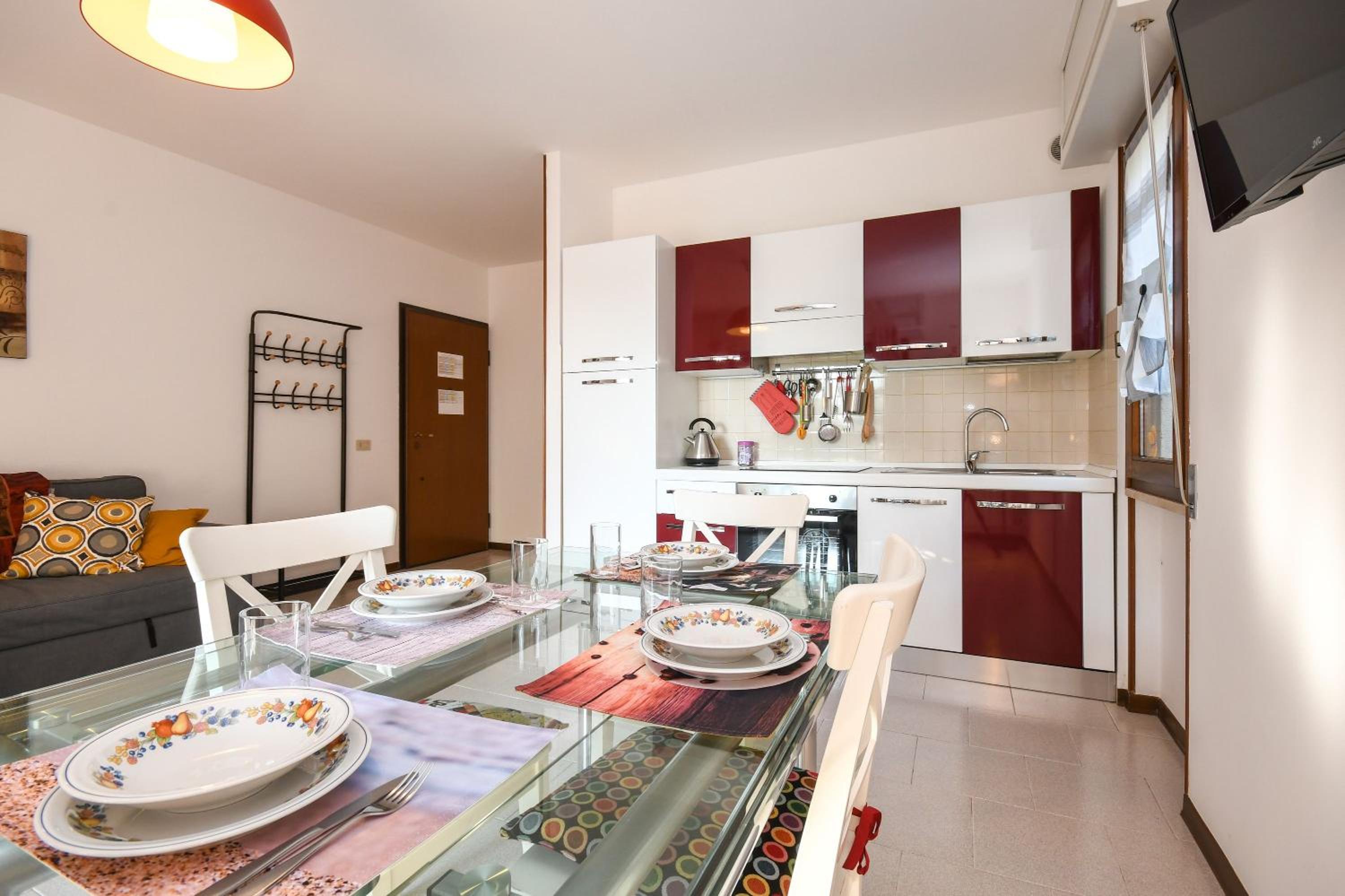 Two-Bedroom Deluxe Apartment with Garden View photo 3