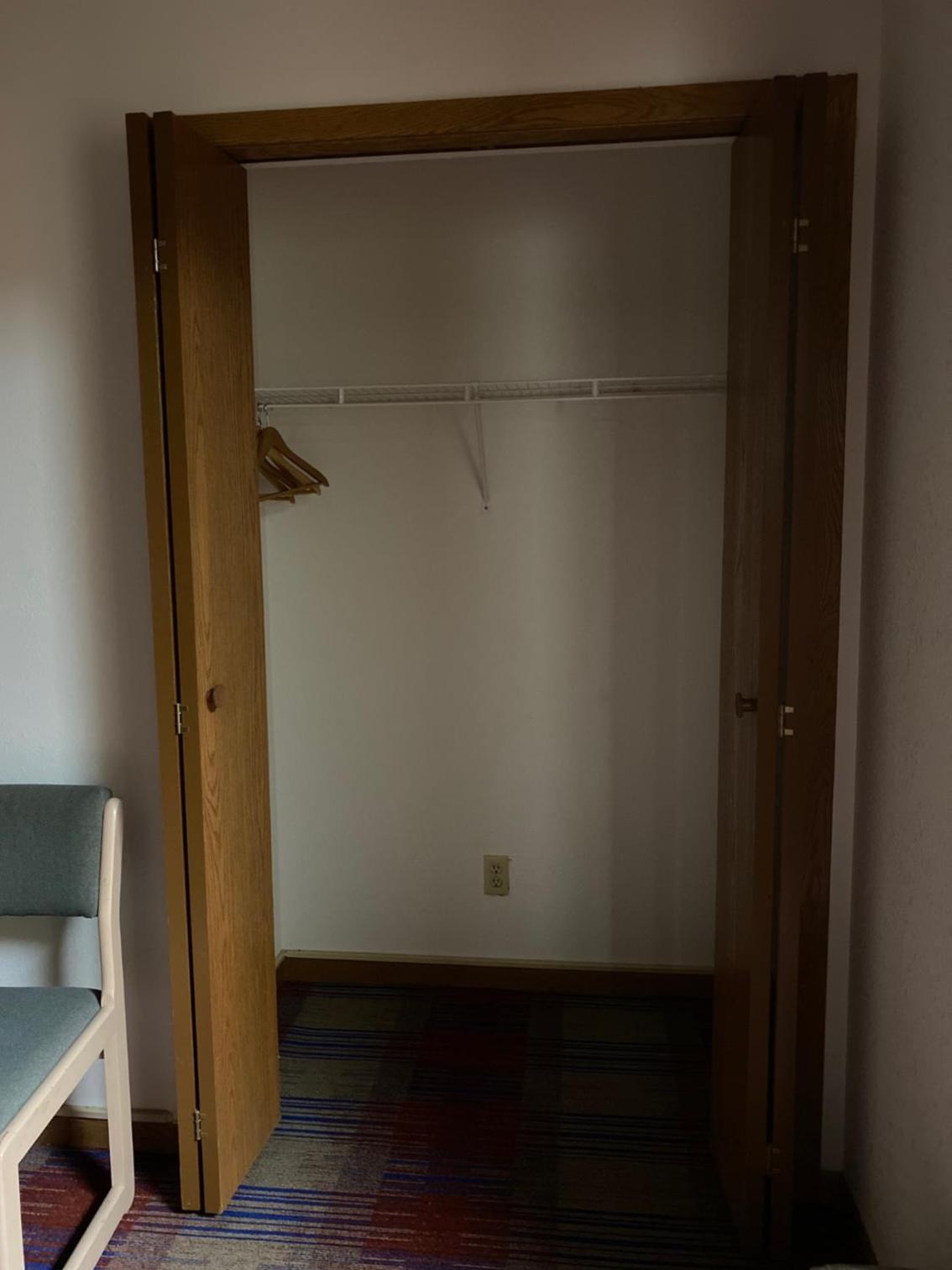 King Suite with Spa Bath - Non-Smoking - Photo 9