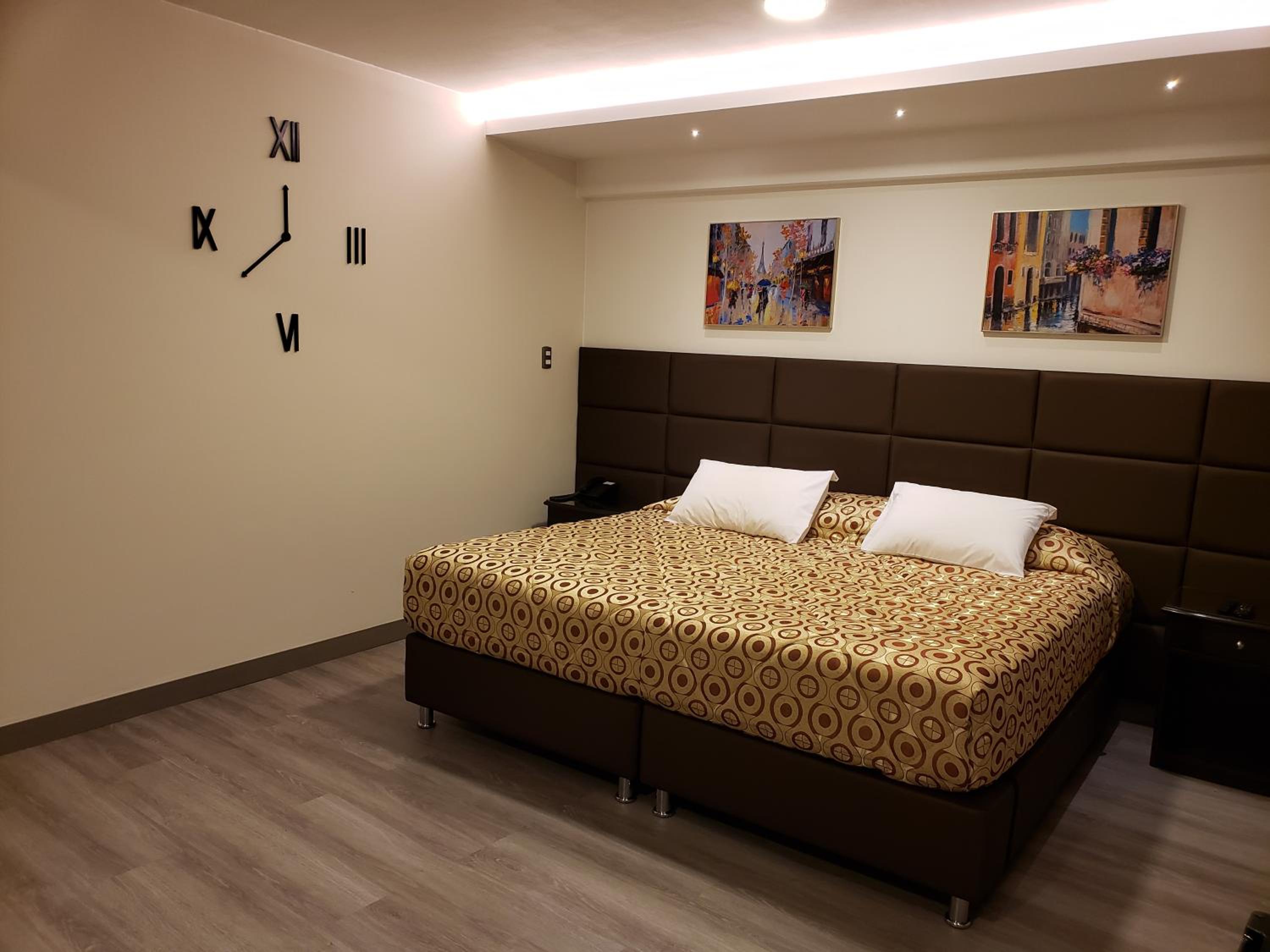 Executive Suite photo 1