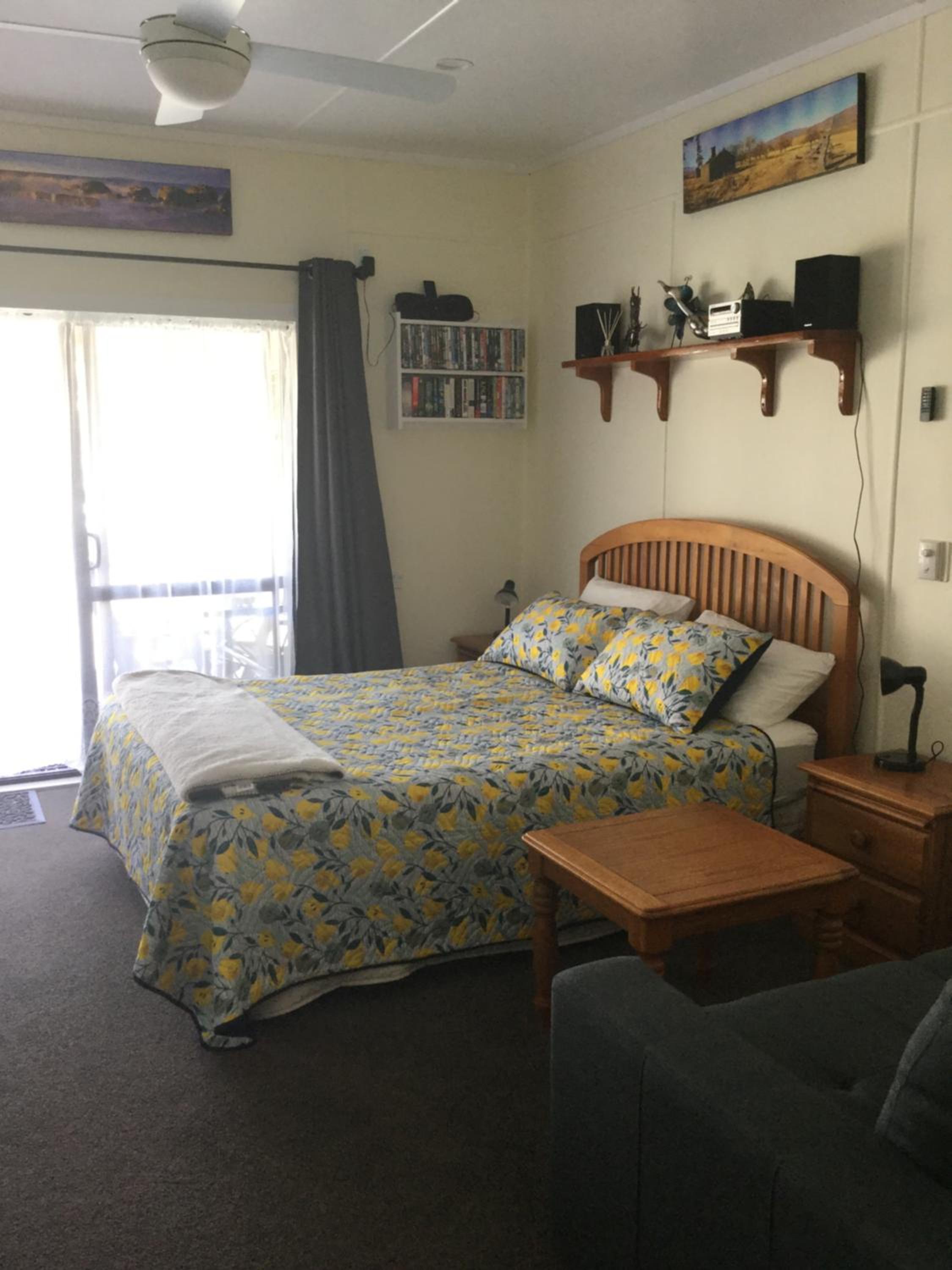 Family Room - Photo 10