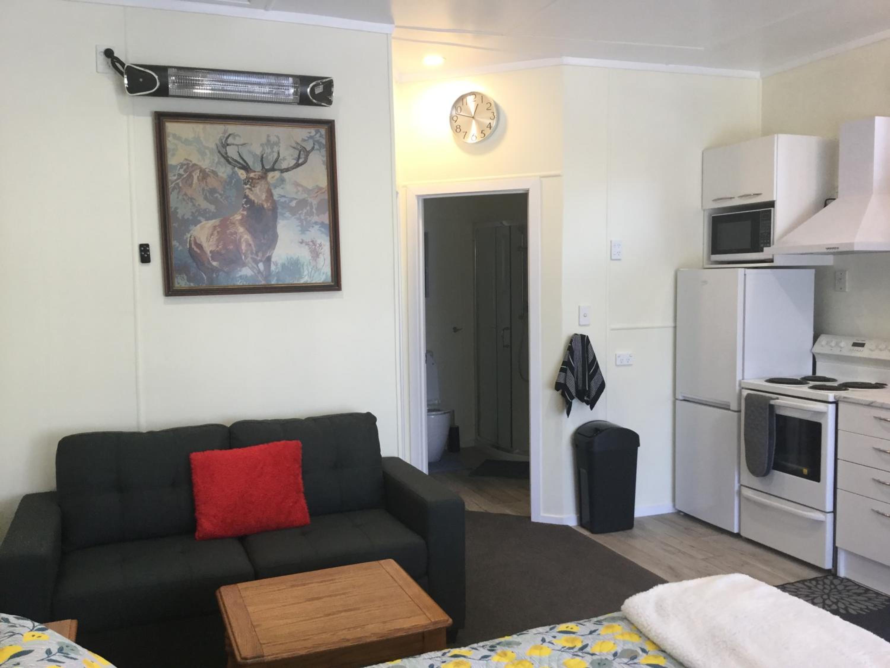 Family Room - Photo 6