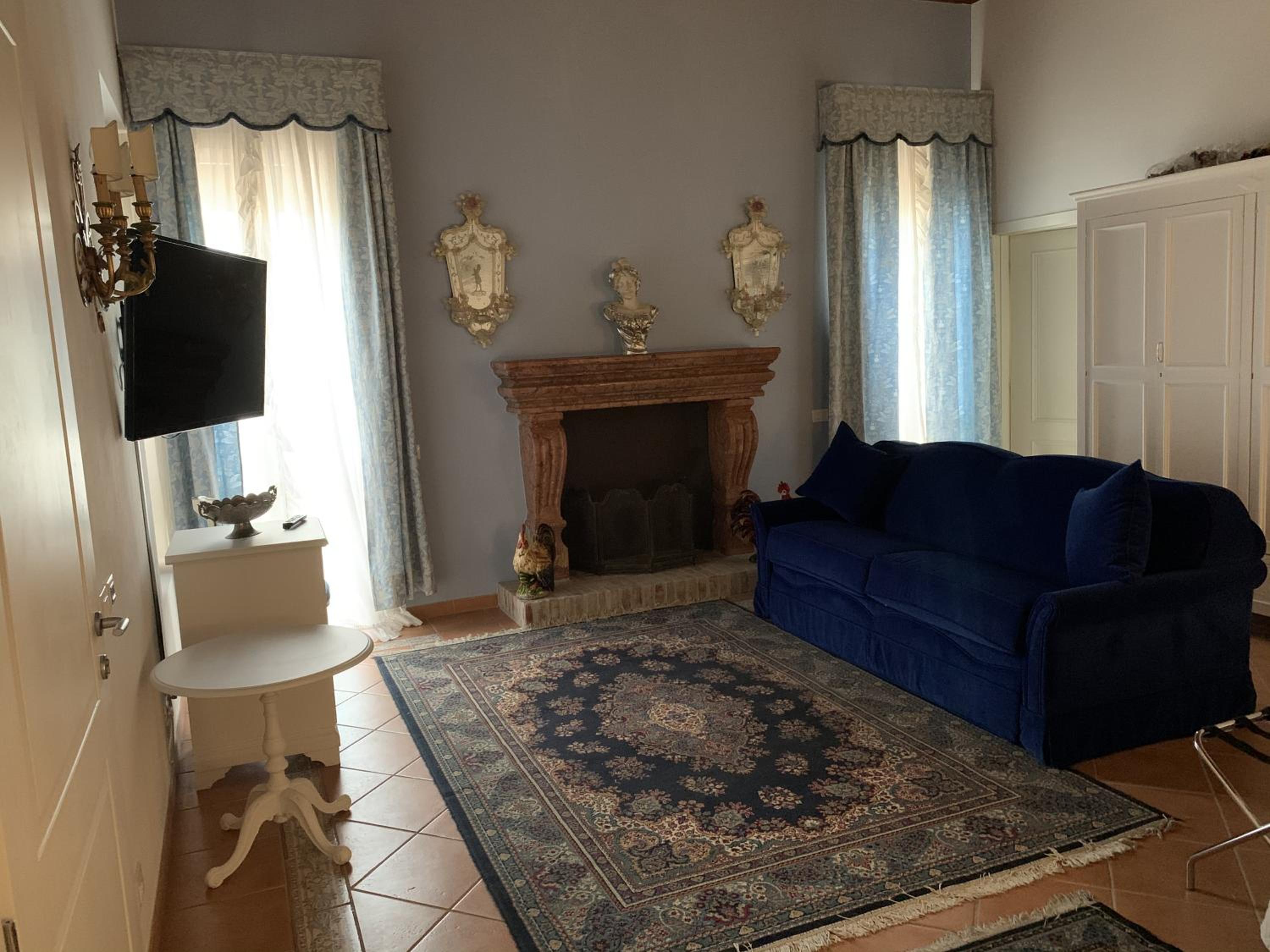 Deluxe Double or Twin Room photo 2