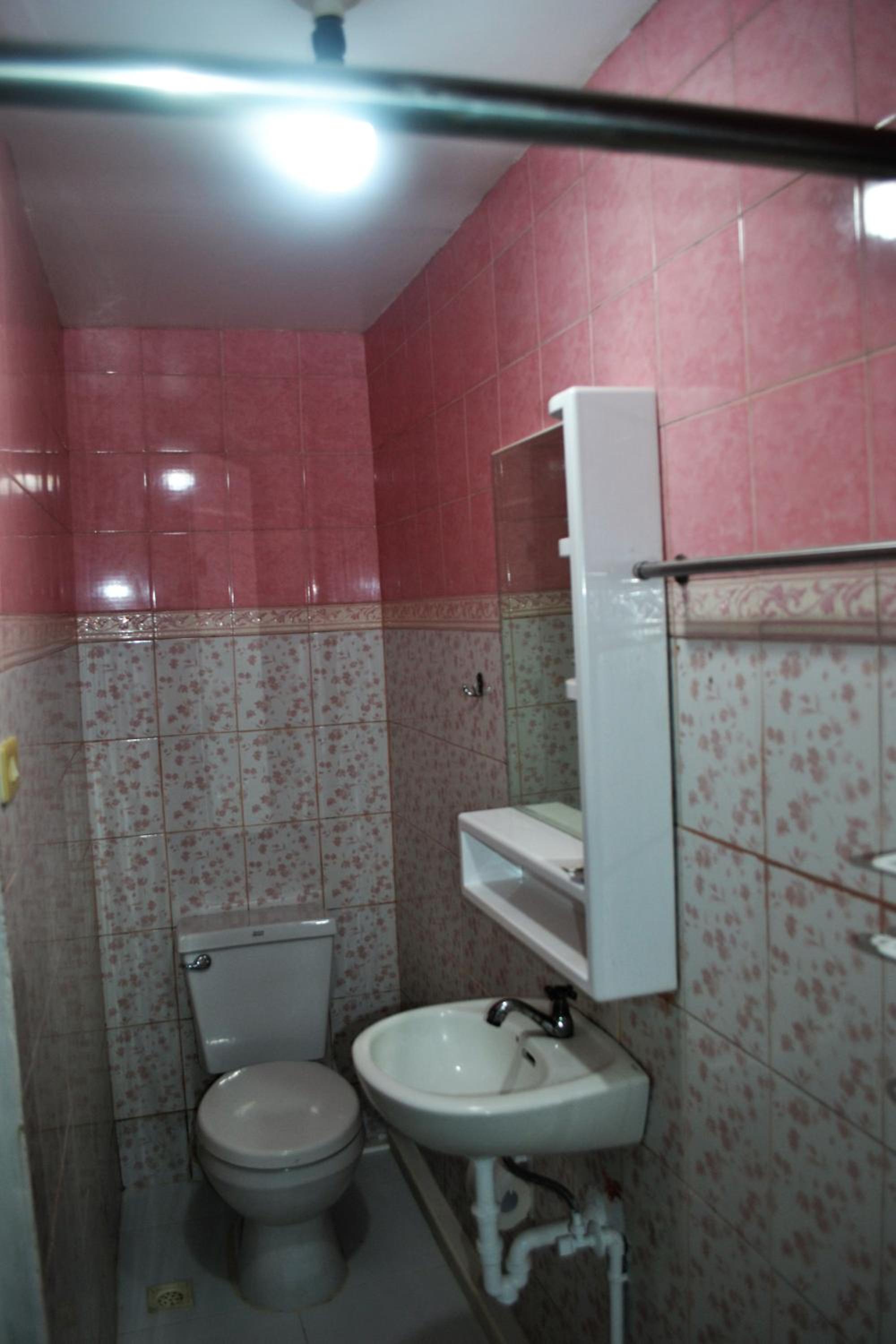 Family Room with Shower photo 3