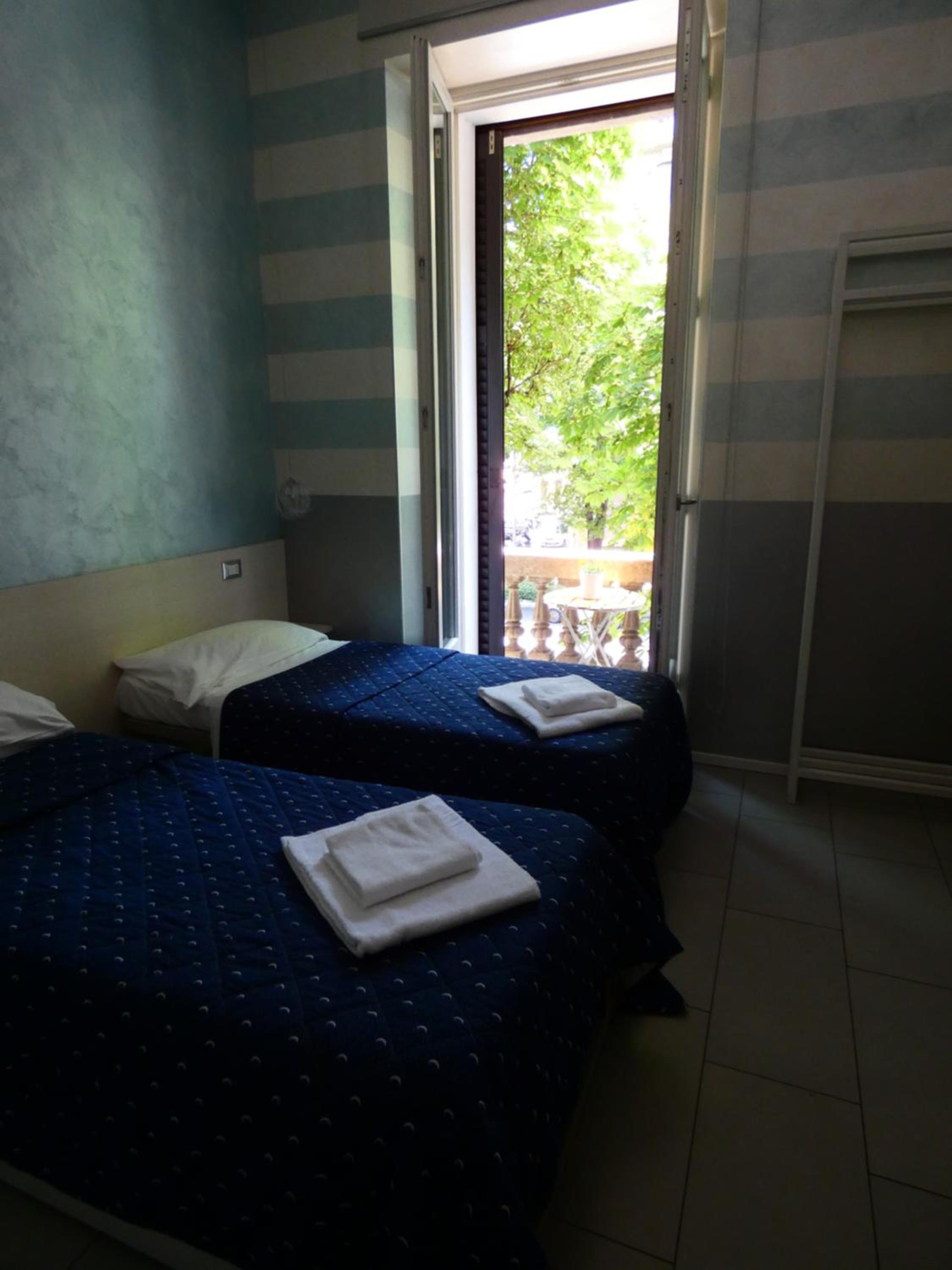 Deluxe Triple Room photo 3