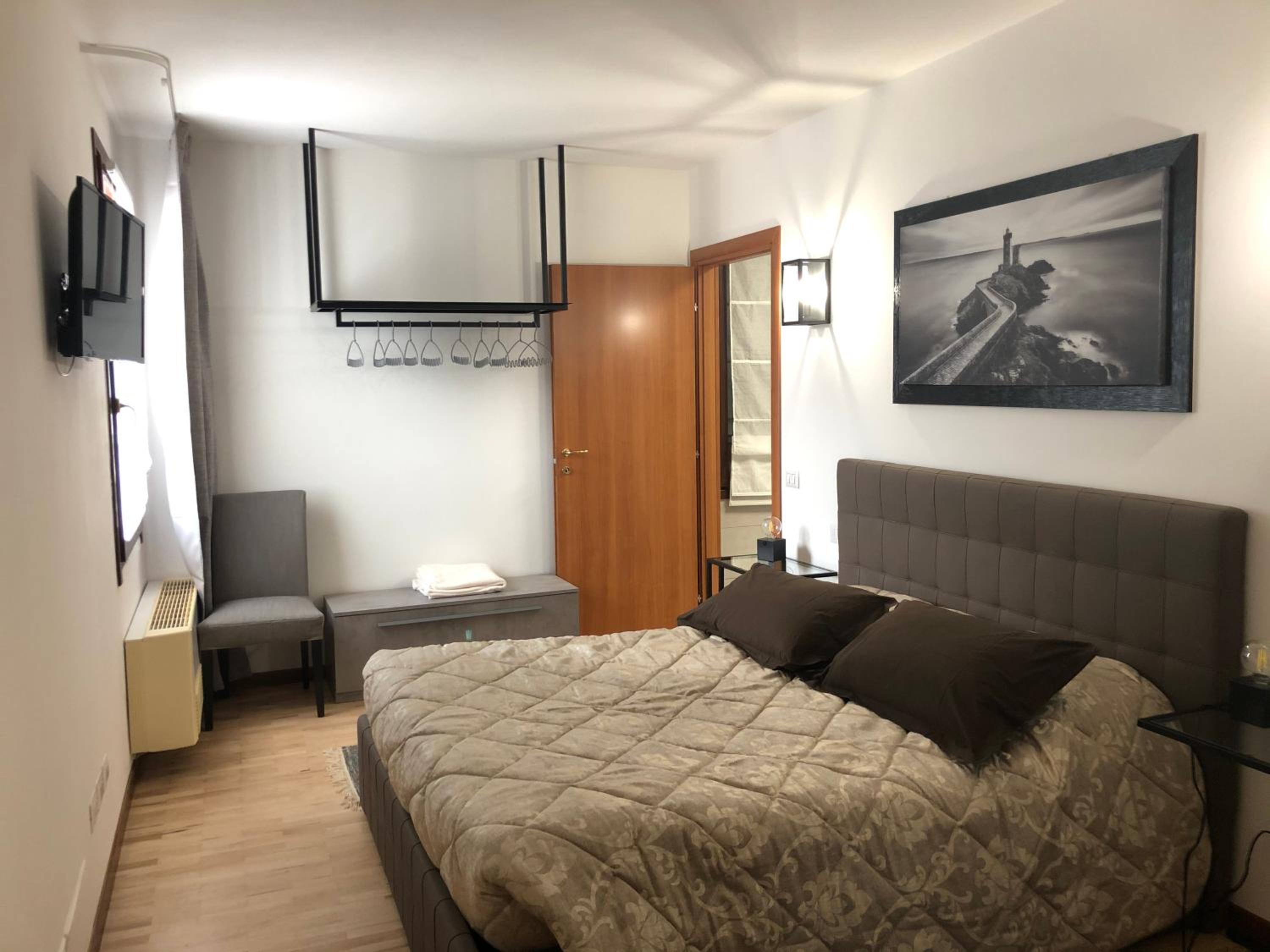 Double or Twin Room with Private Bathroom
