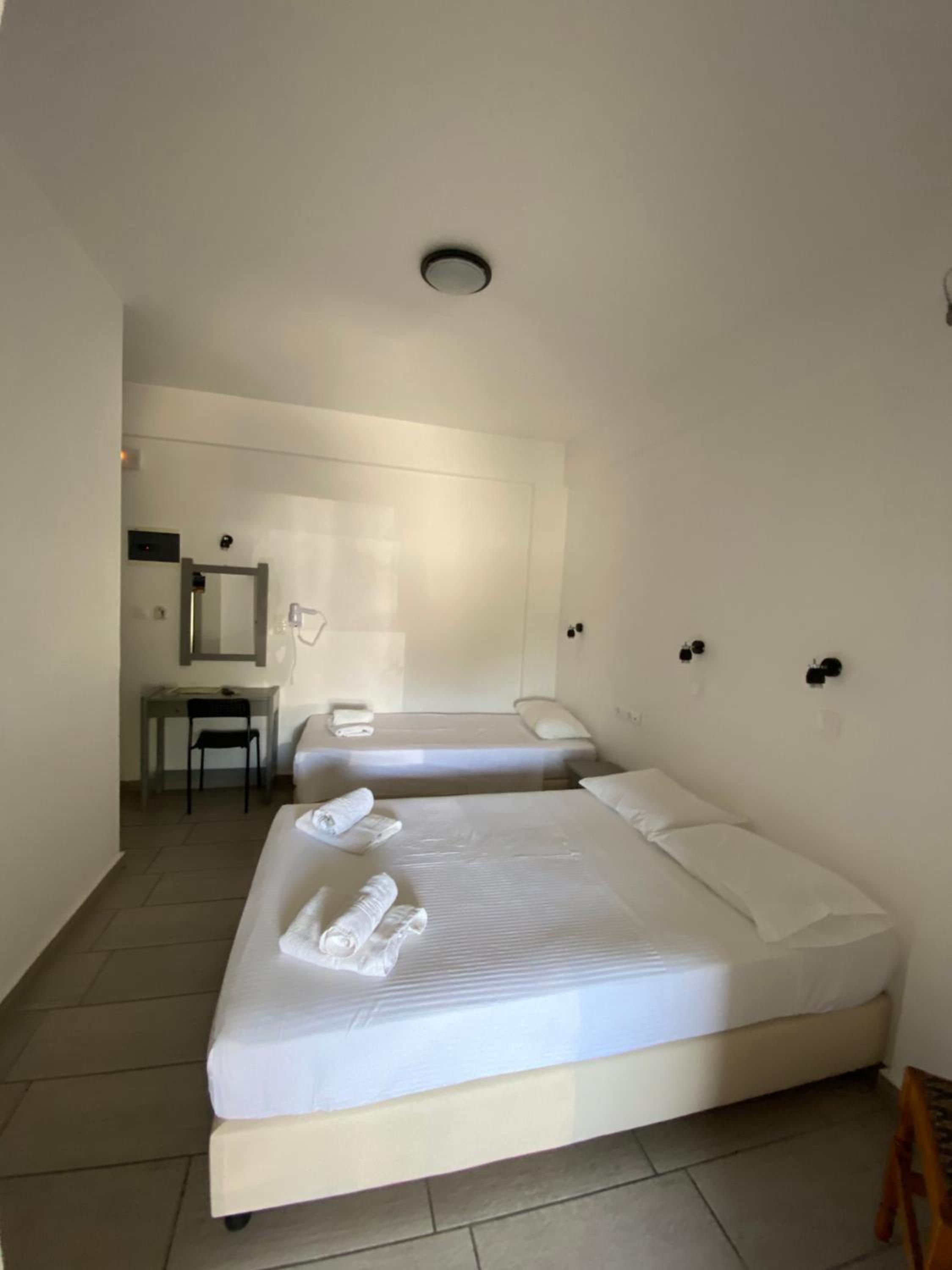 Apartment (3-4 Adults)