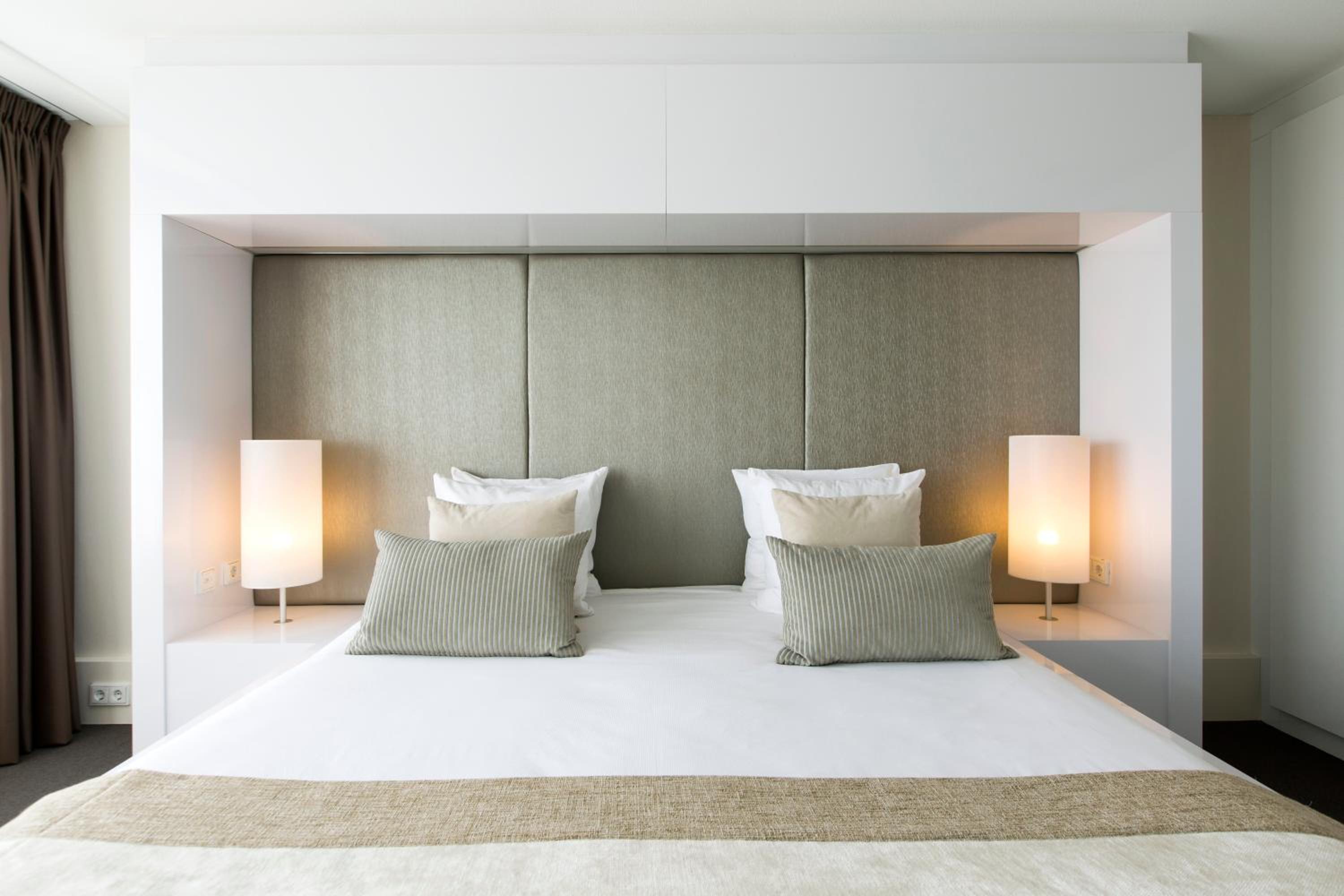 King Suite with City View - Photo 1