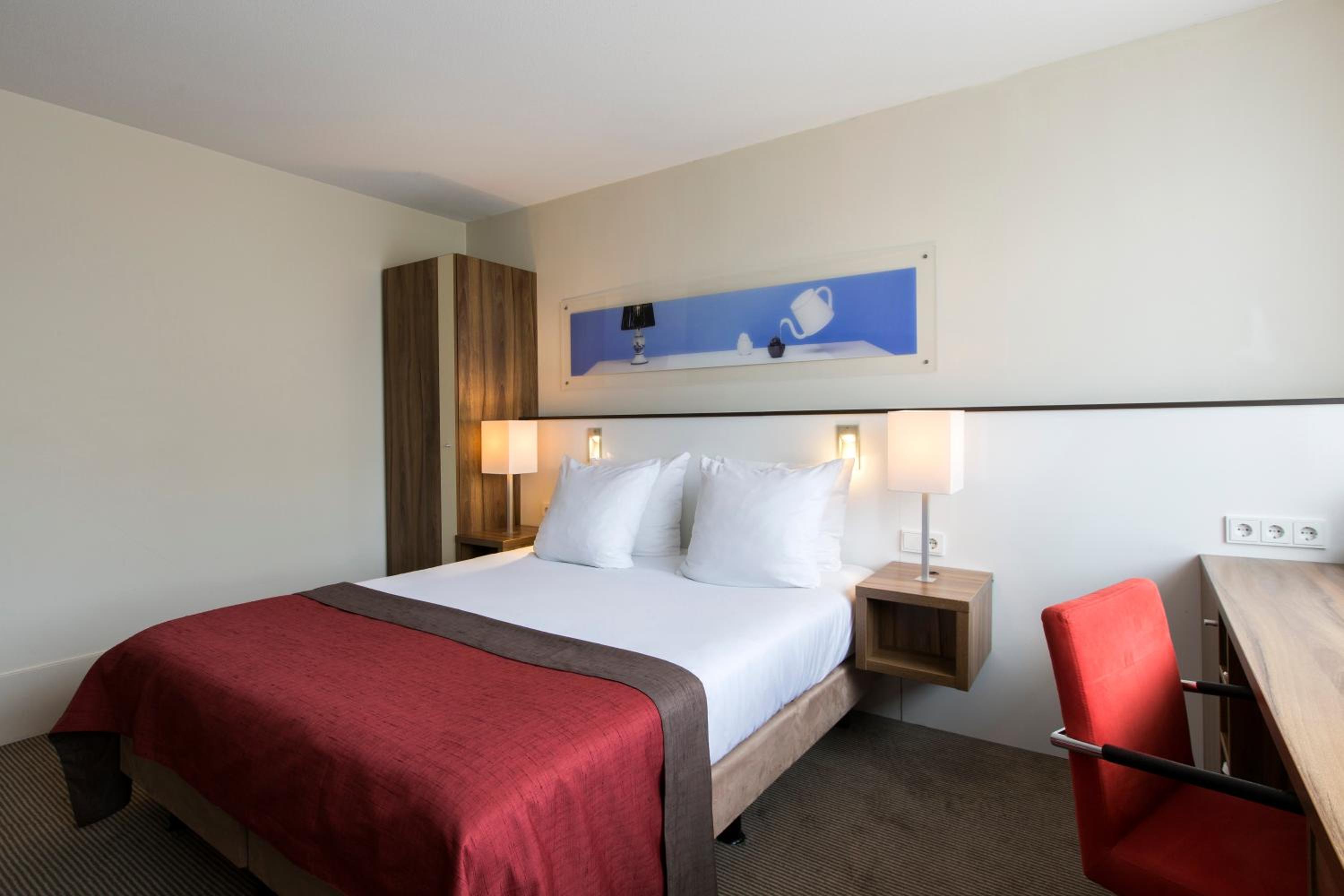 Standard Queen Room - Photo 4