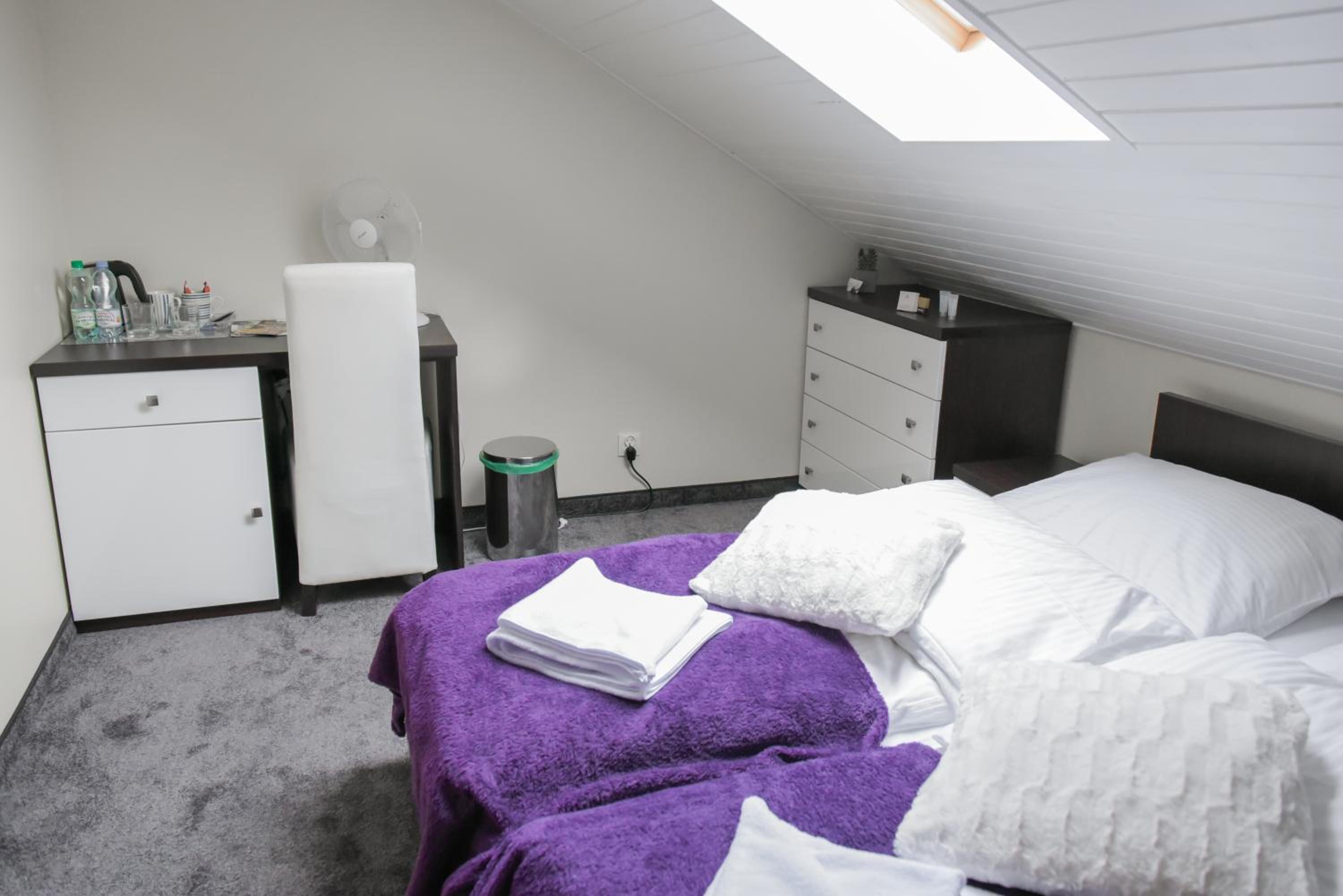 Standard Double Room with Shared Bathroom photo 1