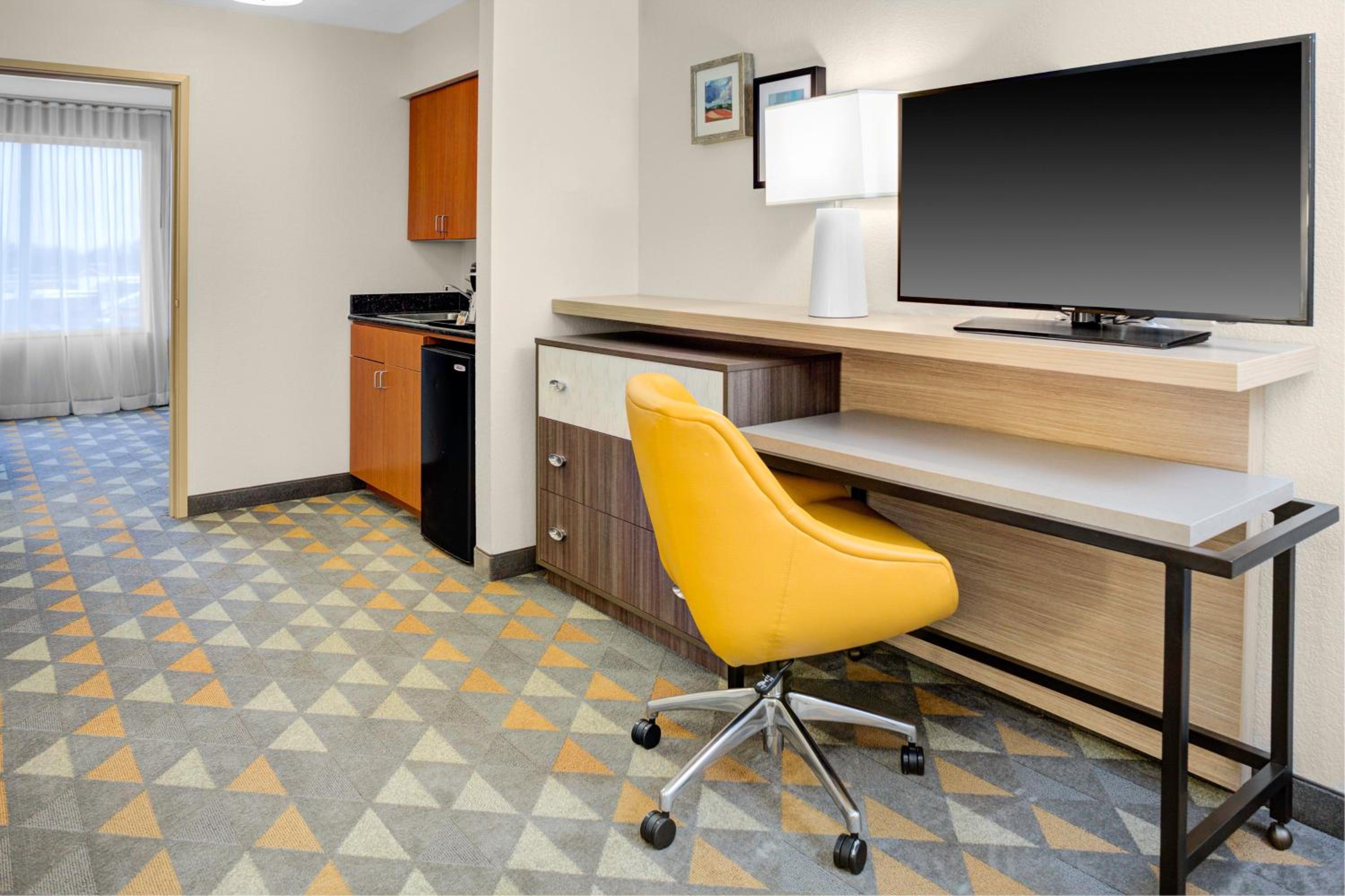 King Suite - Photo 2