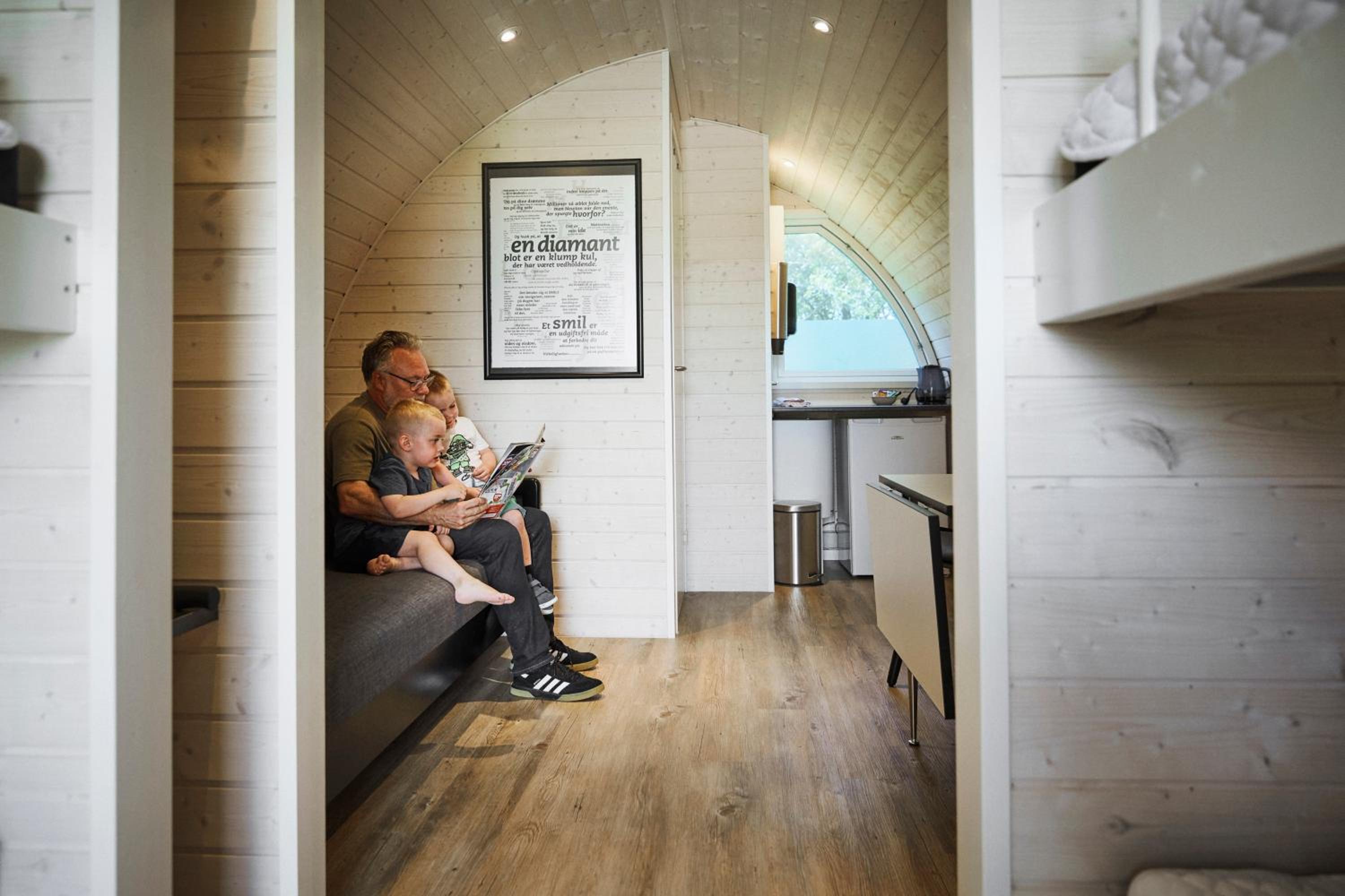 Cottage with Shower - Photo 13