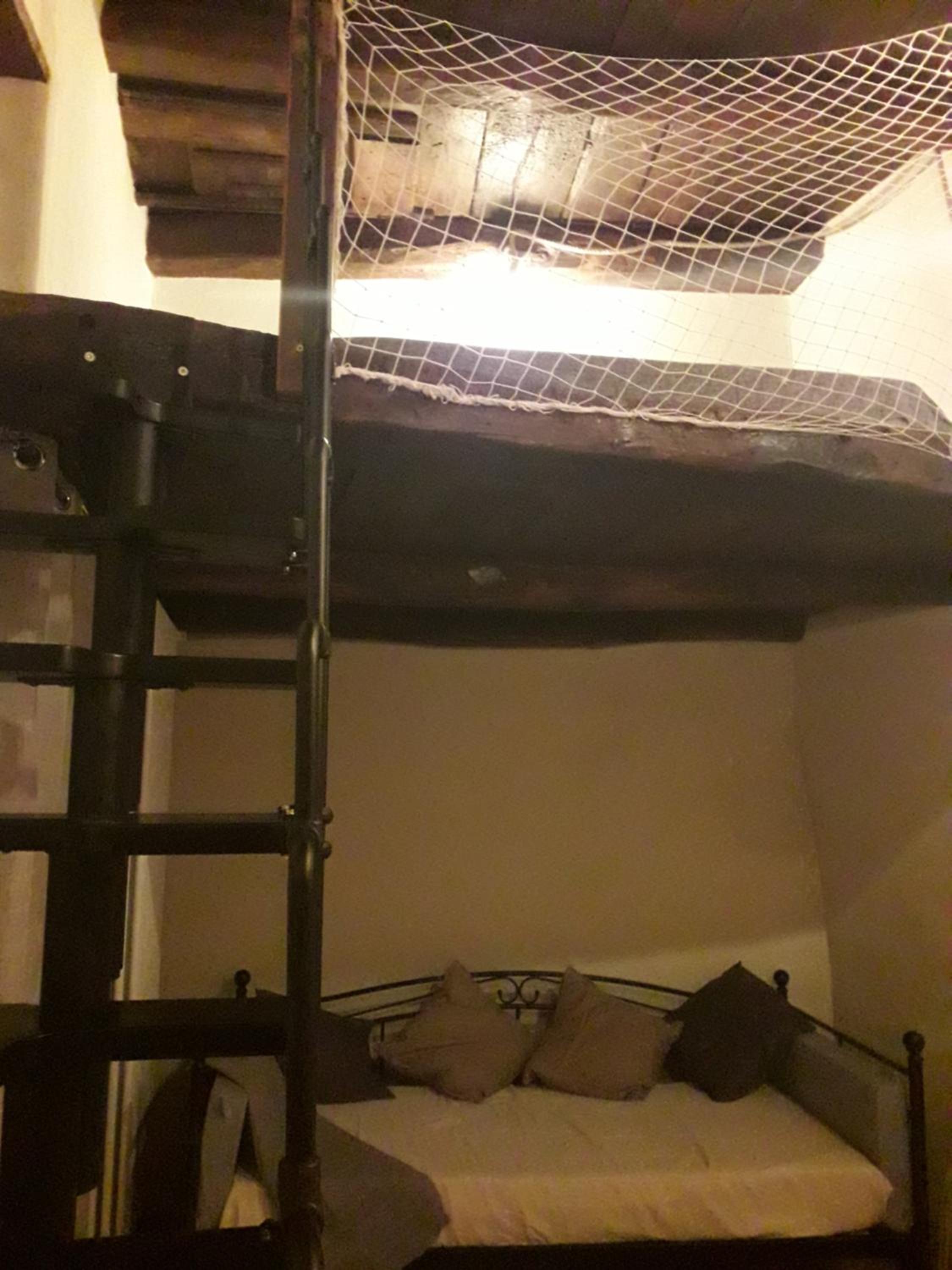 Double Room with Garden View - Photo 9