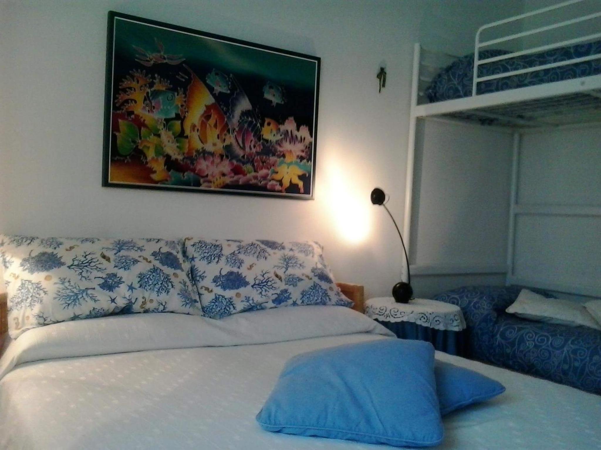 One-Bedroom Apartment photo 1