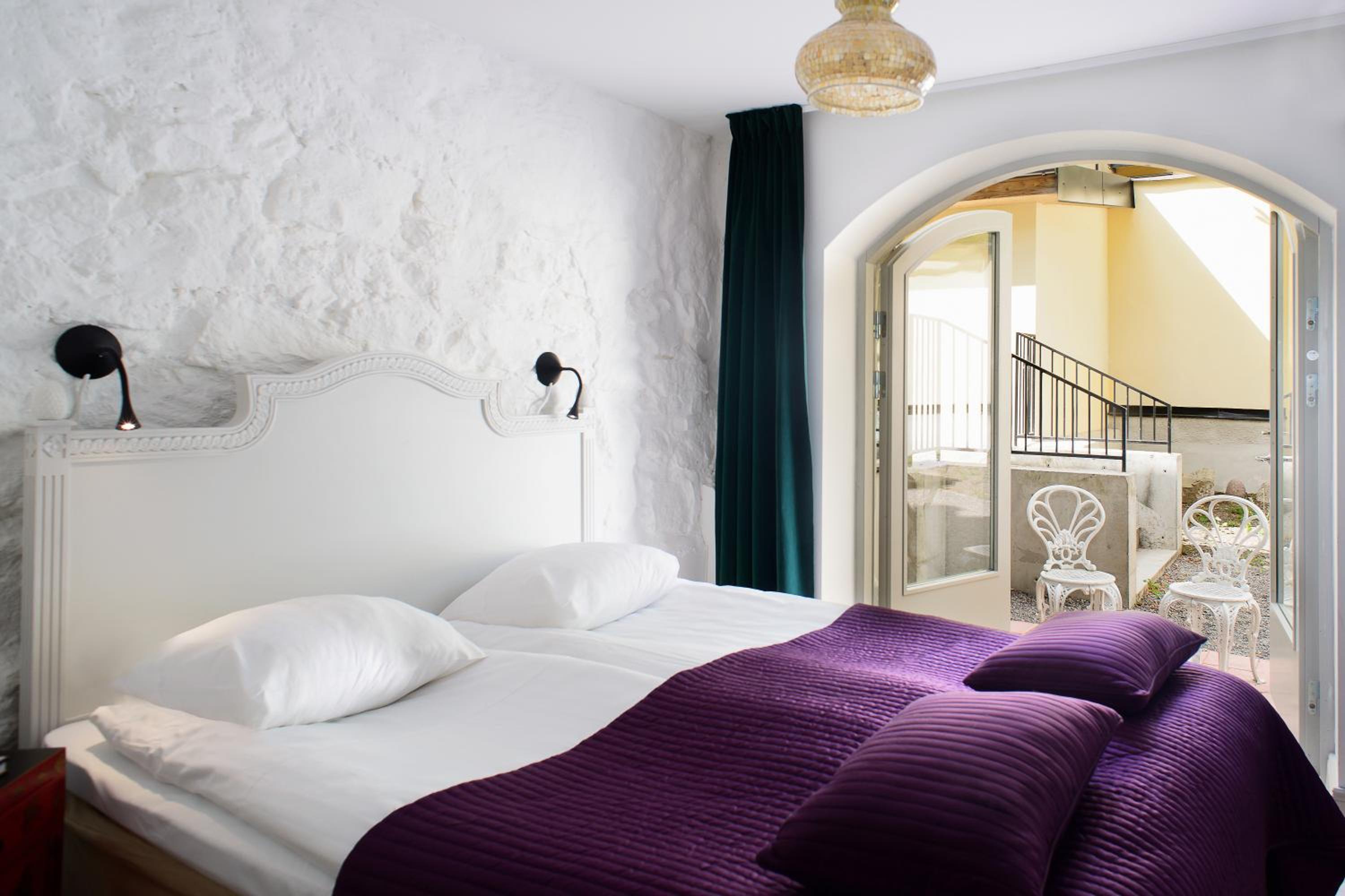 Small Double Room - Photo 5