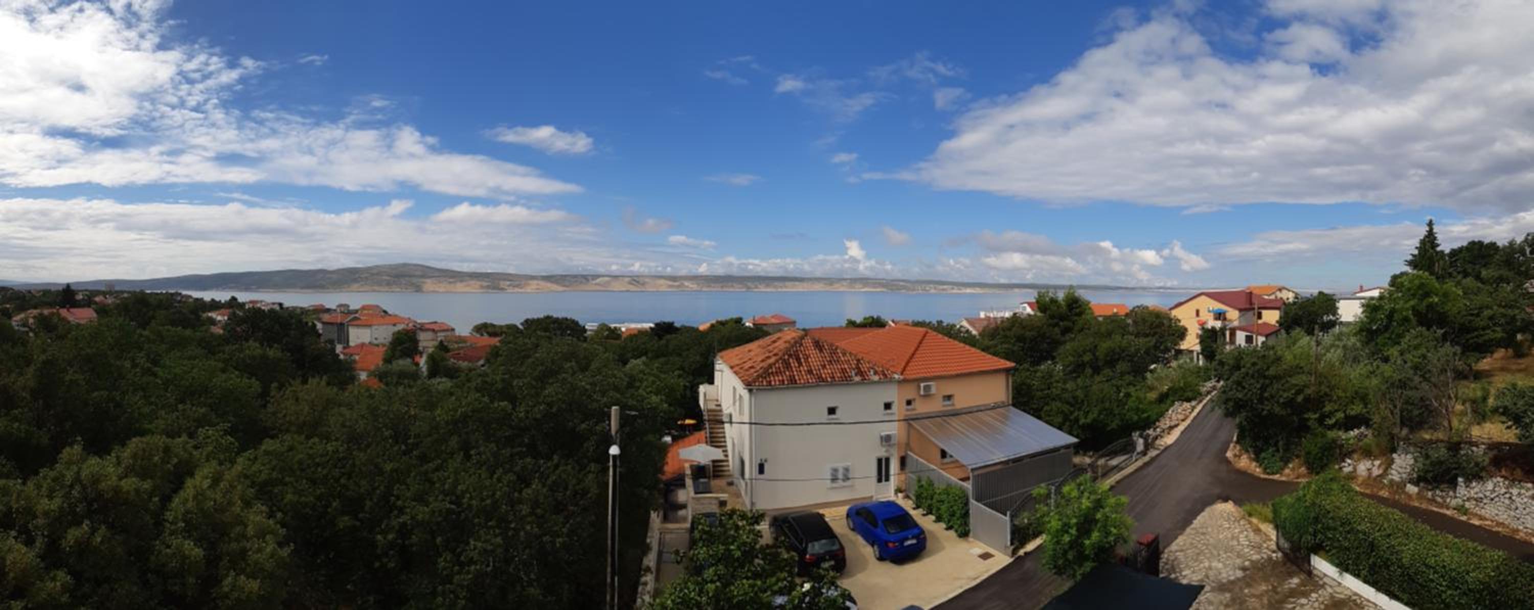 Apartment with Sea View - Photo 2