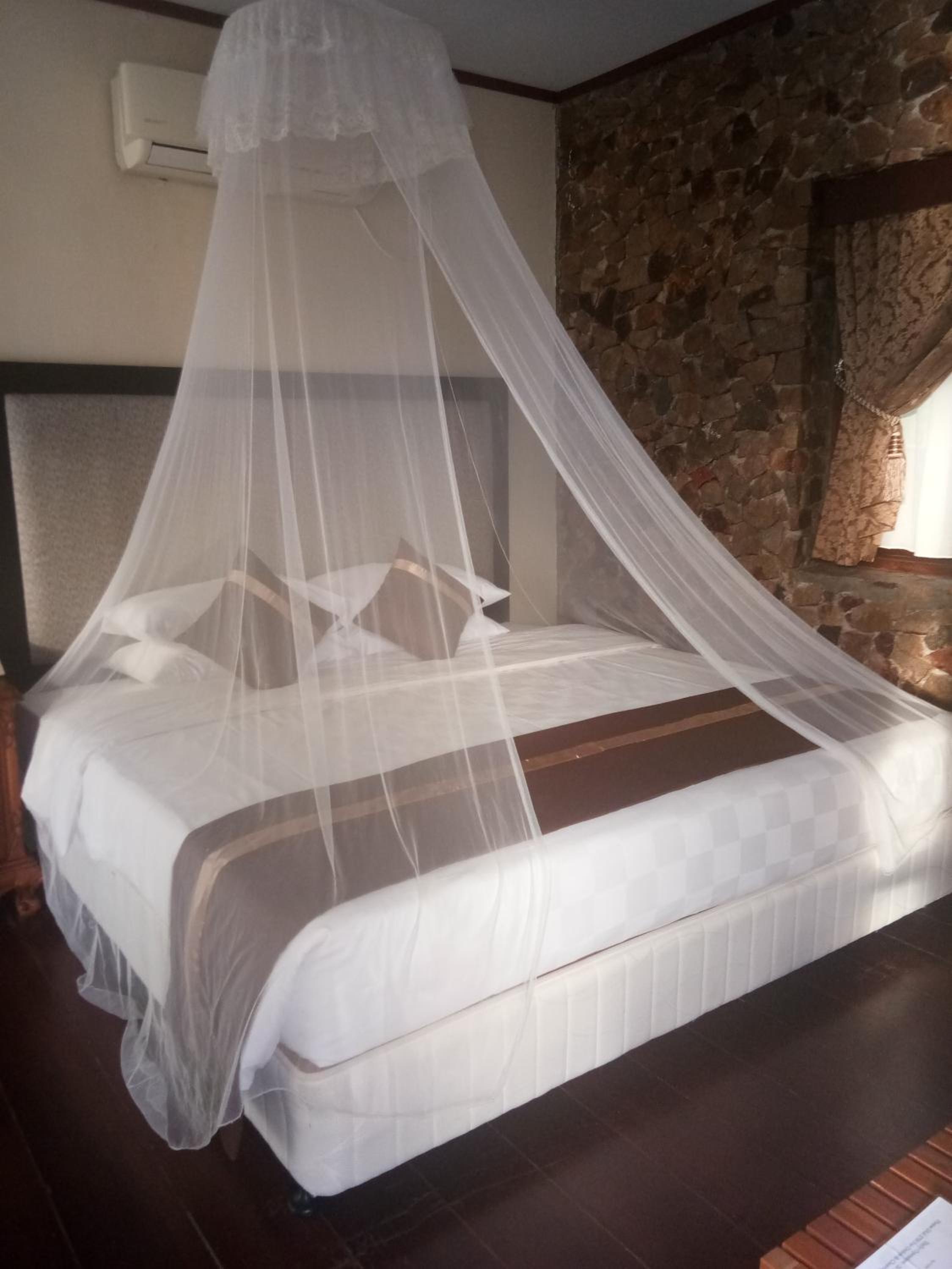 One-Bedroom Villa with Free Shuttle from Nongsapura Ferry Terminal - Photo 1