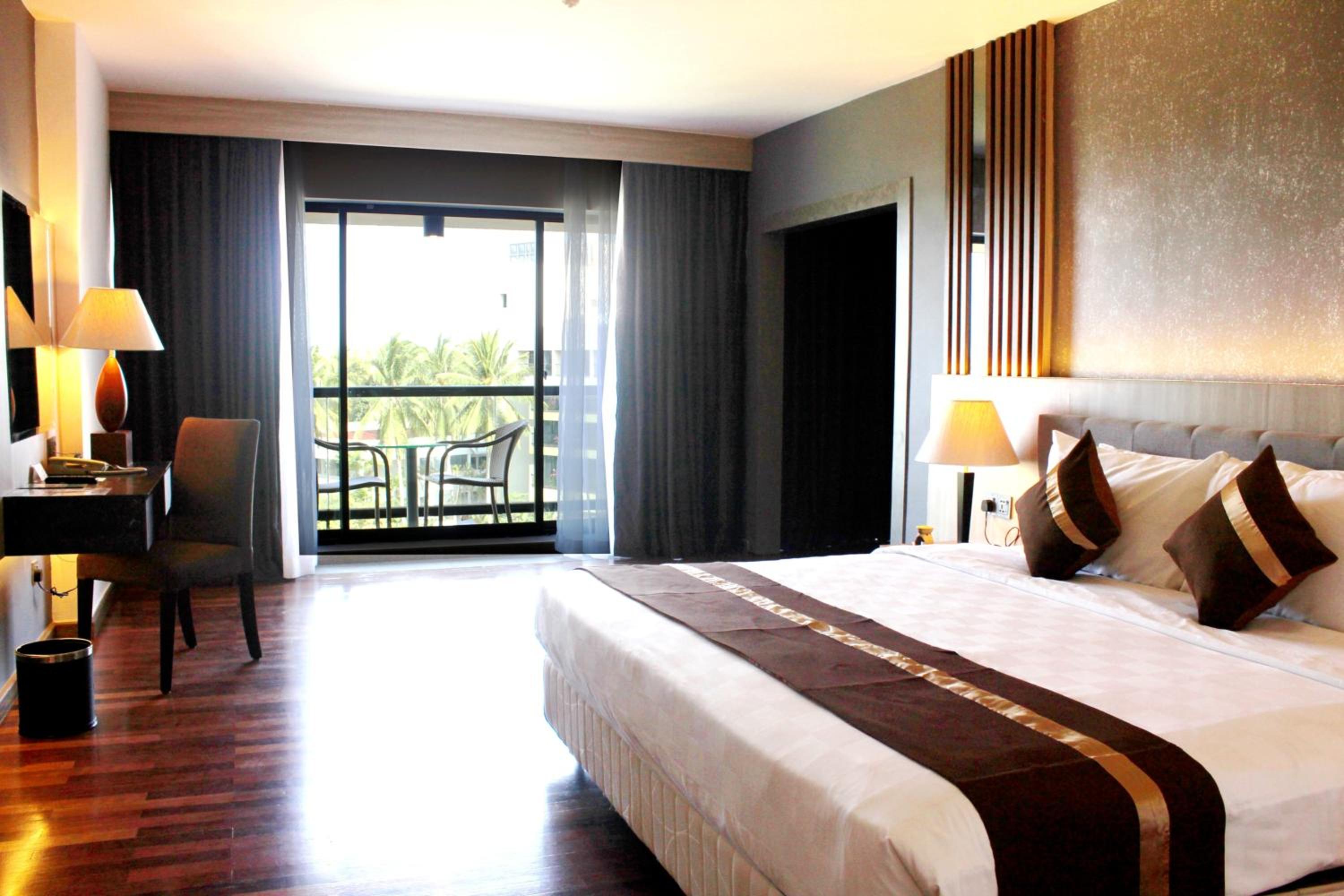 Executive Suite with Free Afternoon Tea and Shuttle from Nongsapura Ferry Terminal - Photo 1