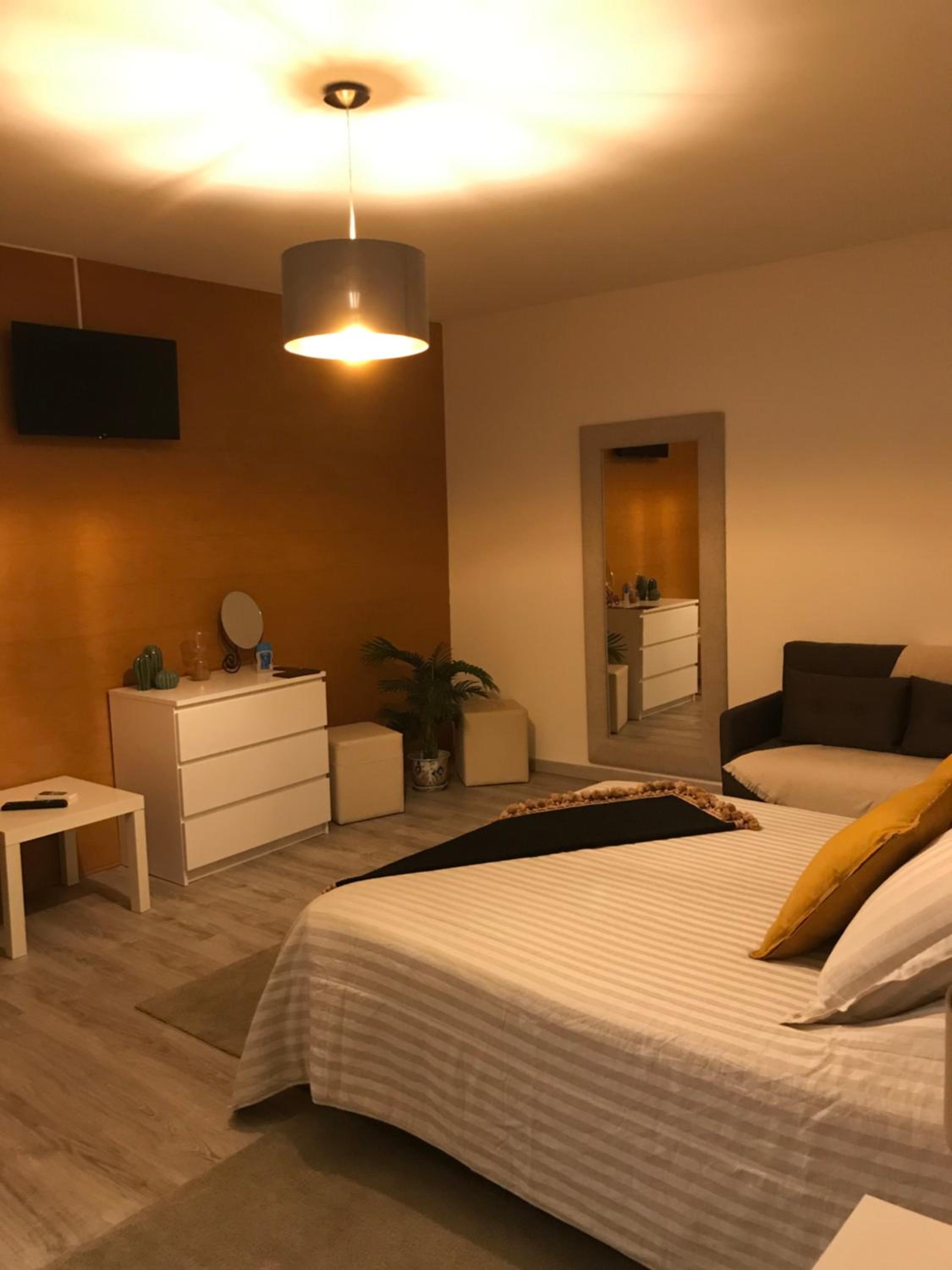 Deluxe King Suite