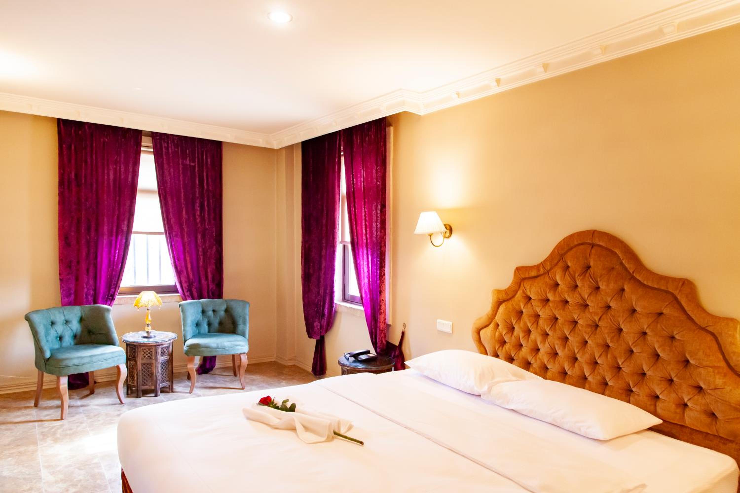 Deluxe Suite - Photo 2