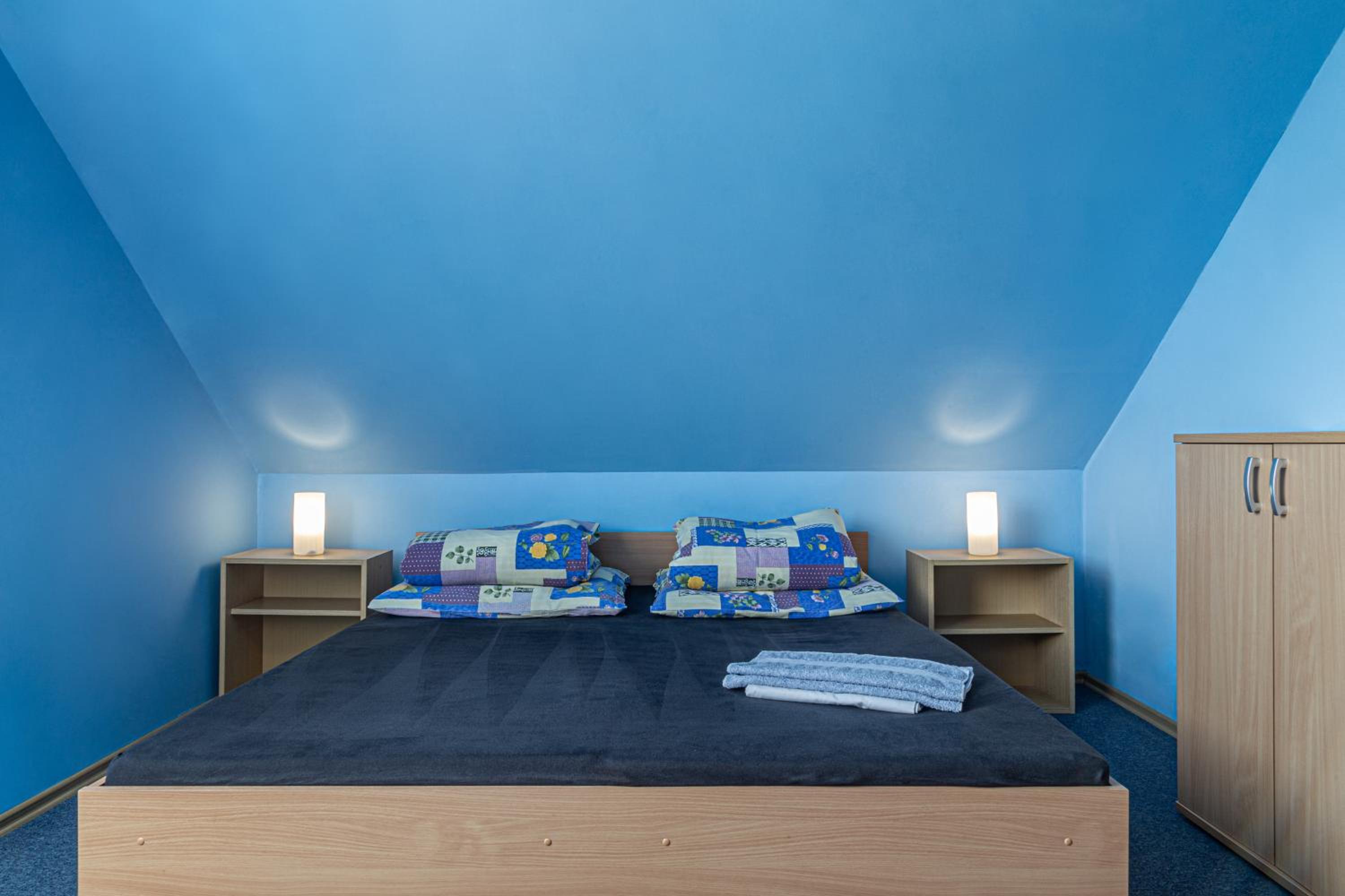 Double or Twin Room - Photo 4