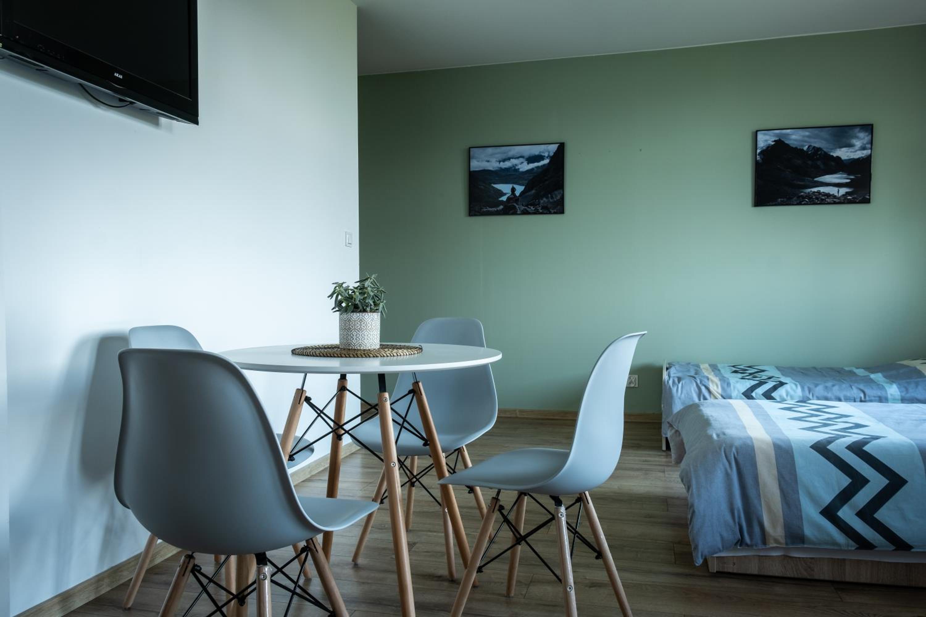 Quadruple Room with Mountain View photo 2