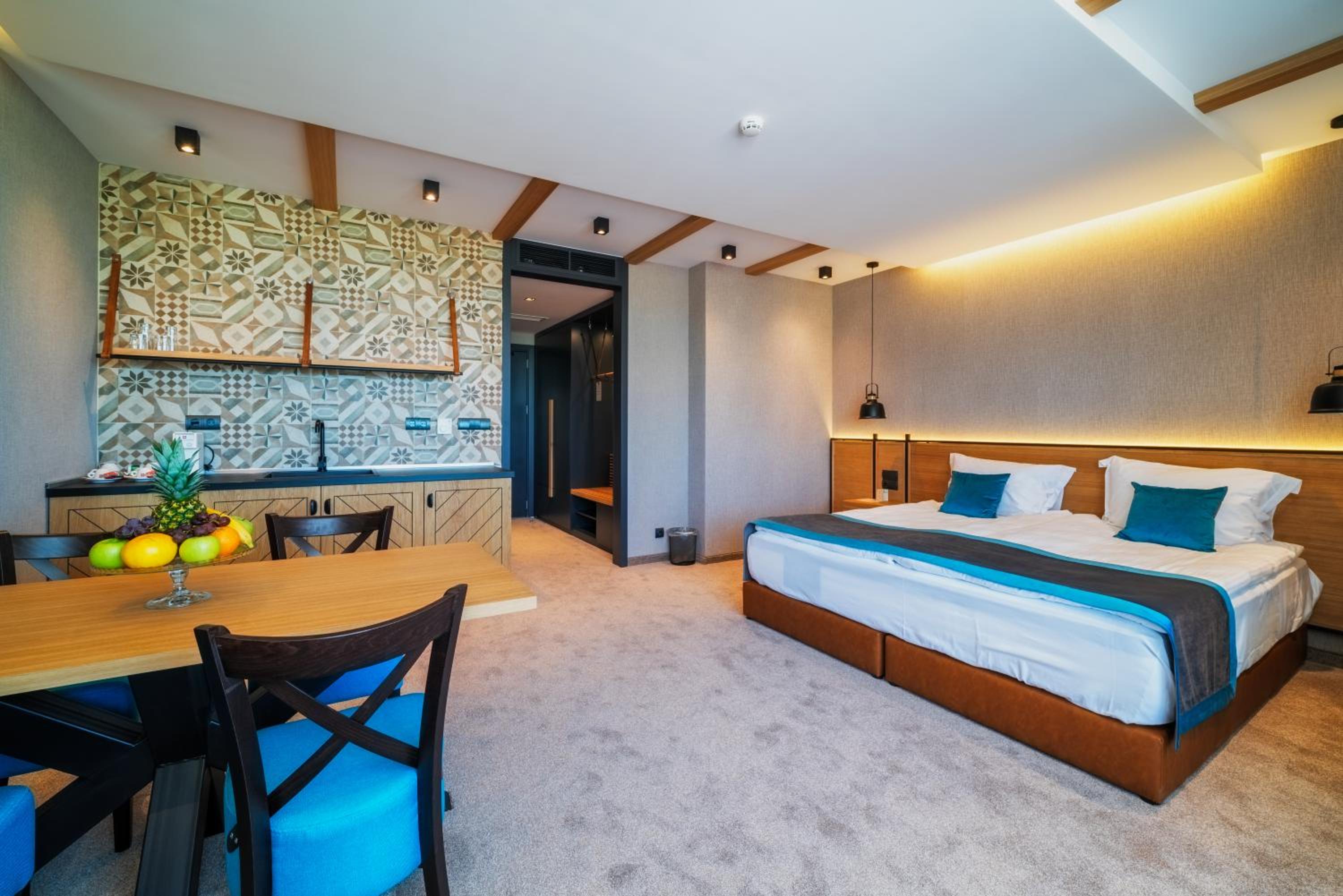 Deluxe Double Room photo 3
