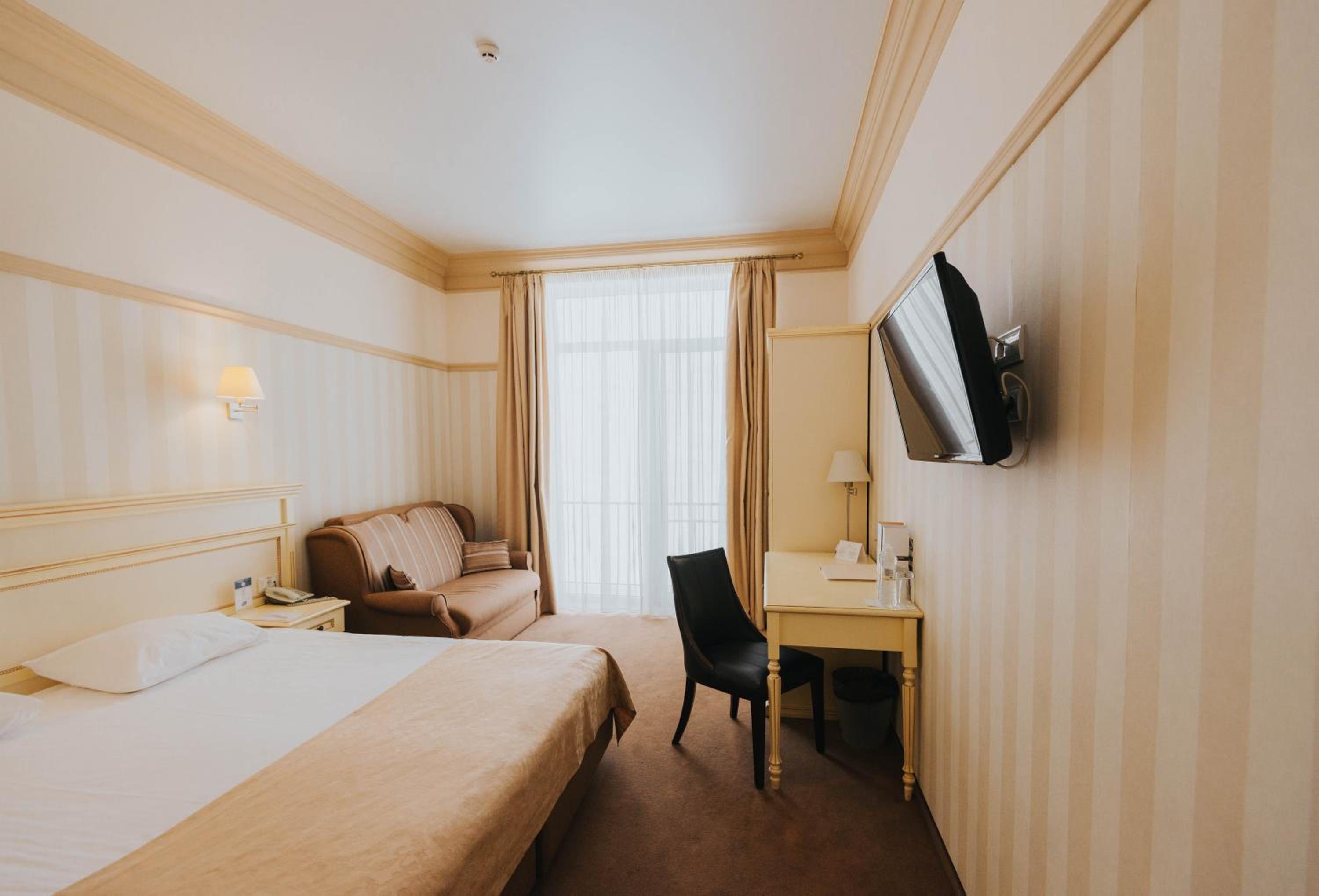 Premier Double or Twin Room photo 2