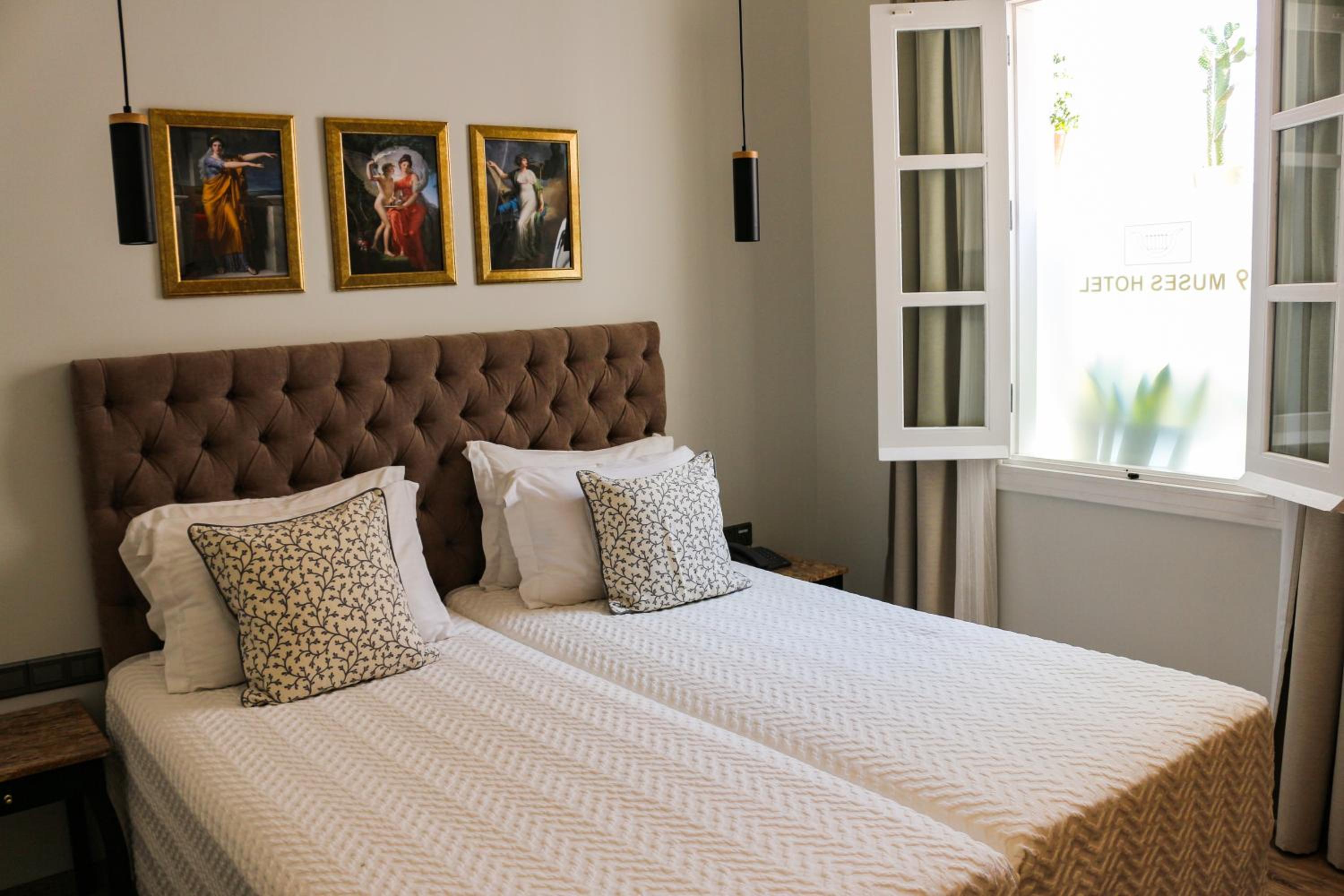 Standard Twin Room - Ourania - Photo 1