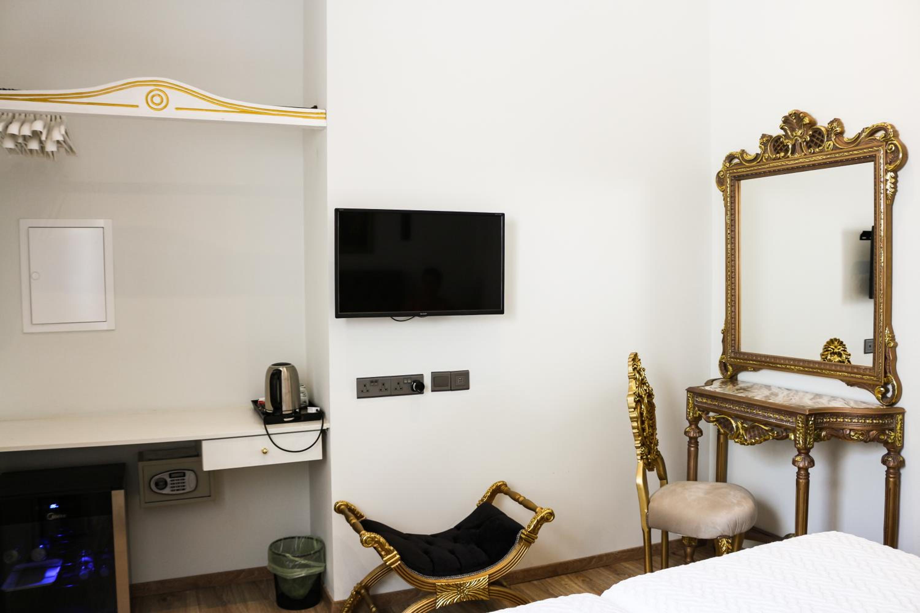 Standard Twin Room - Ourania - Photo 5
