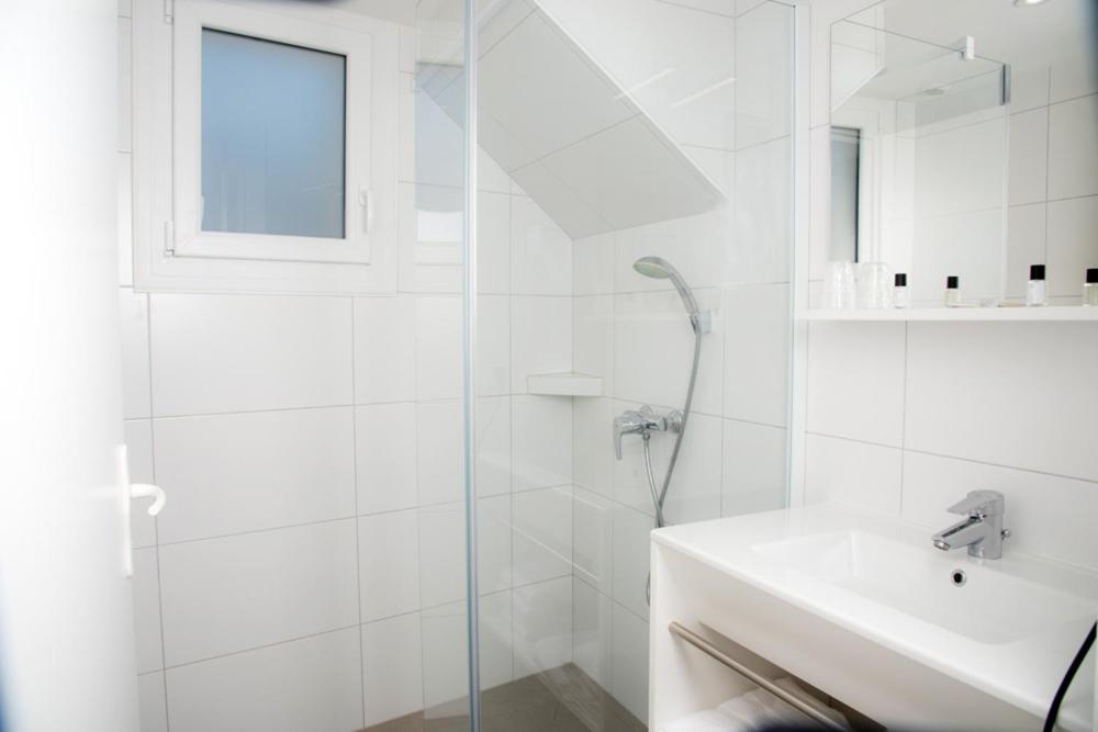 Apartment - Split Level - Photo 5