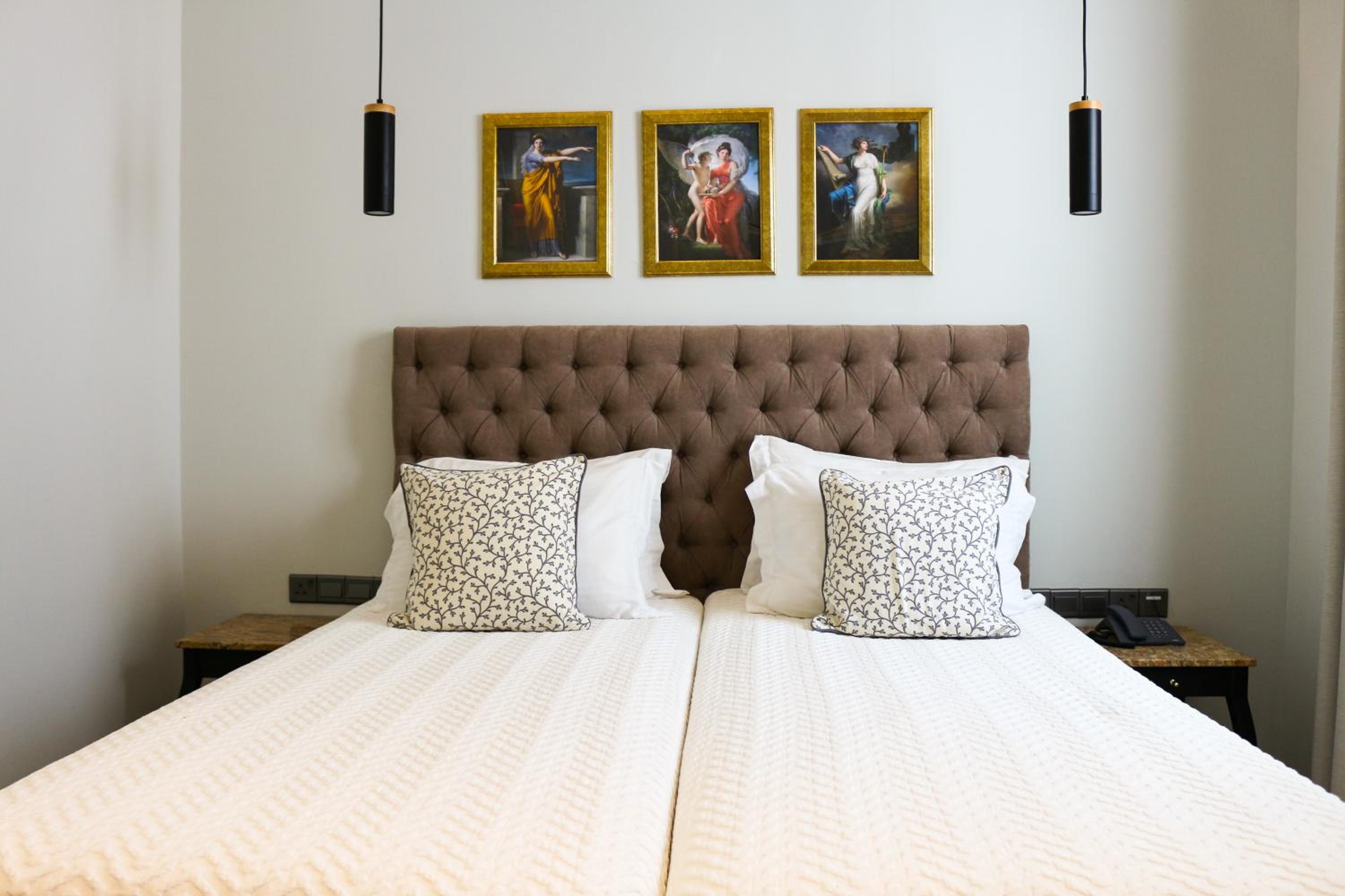 Standard Twin Room - Ourania - Photo 4