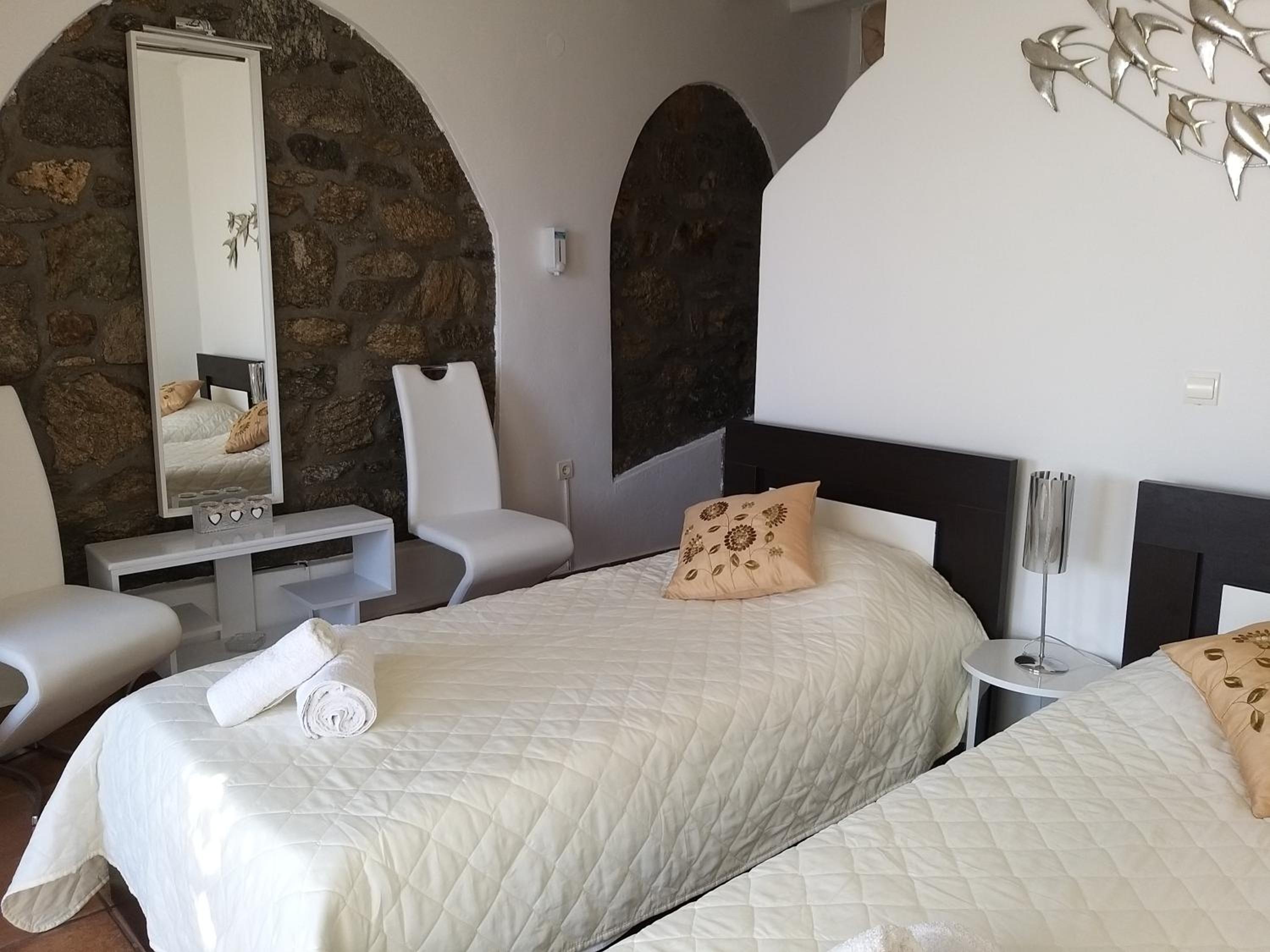 Double or Twin Room with Sea View