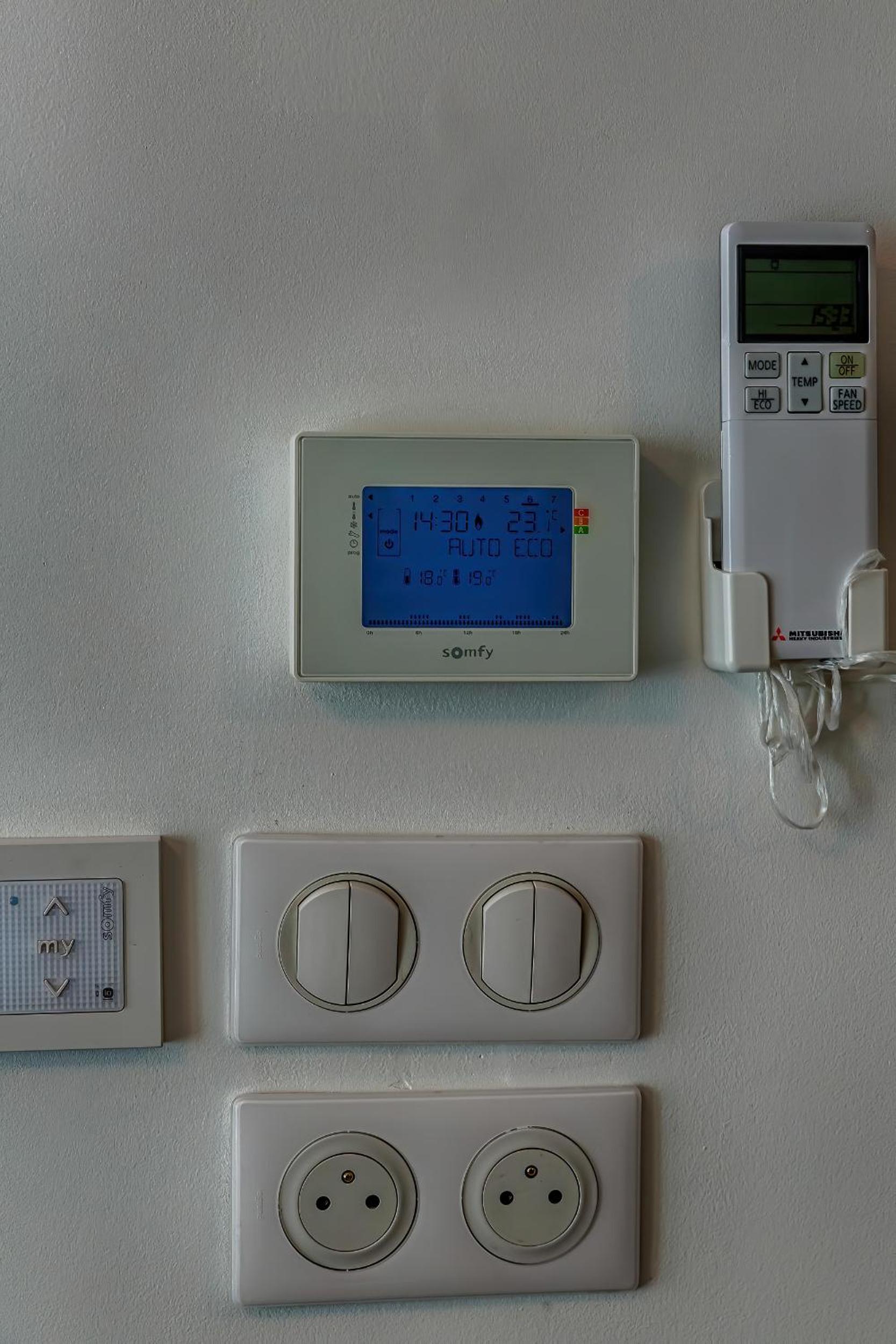 Two-Bedroom Apartment with Lake View - Photo 29