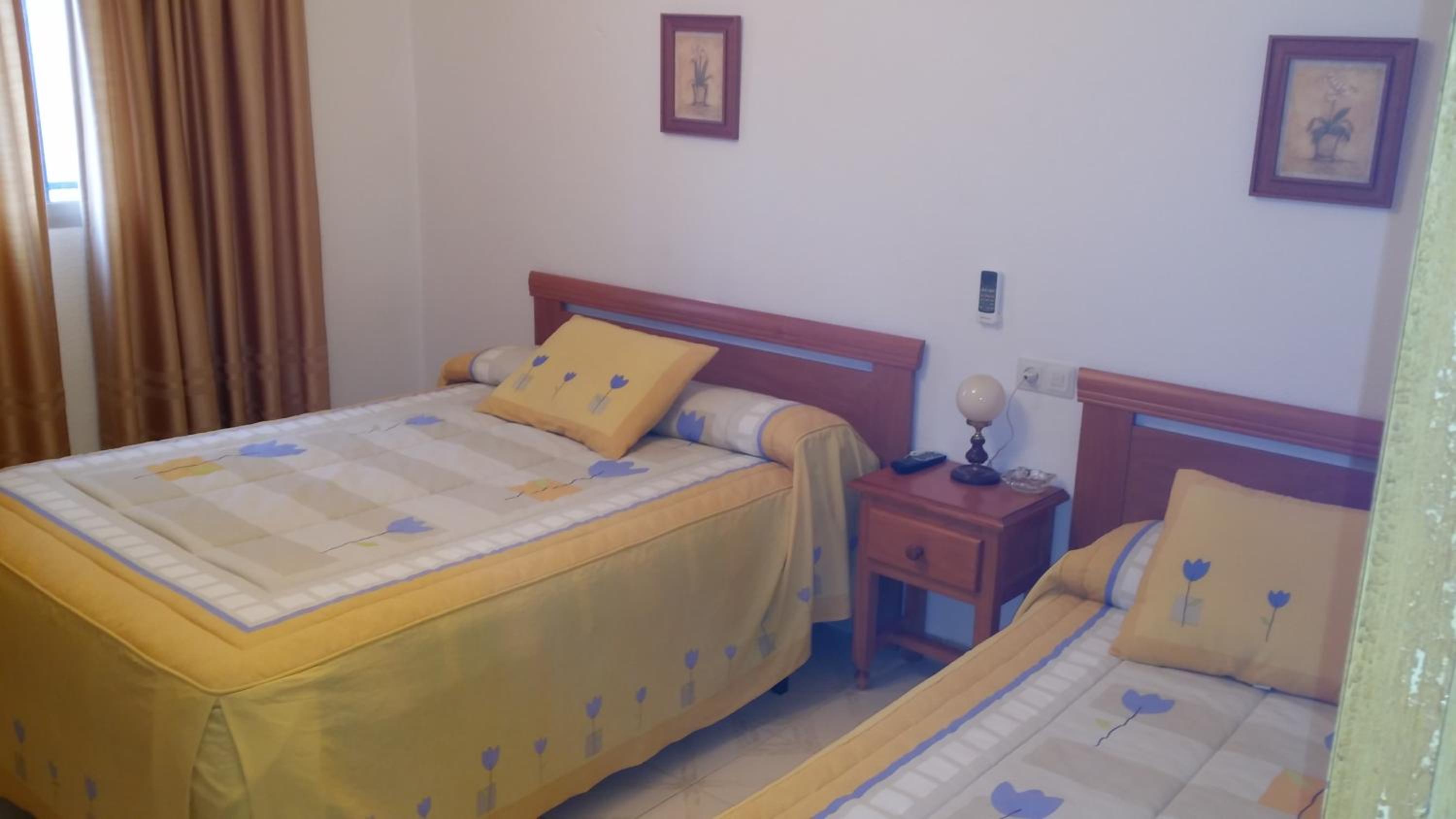 Double or Twin Room - Photo 4