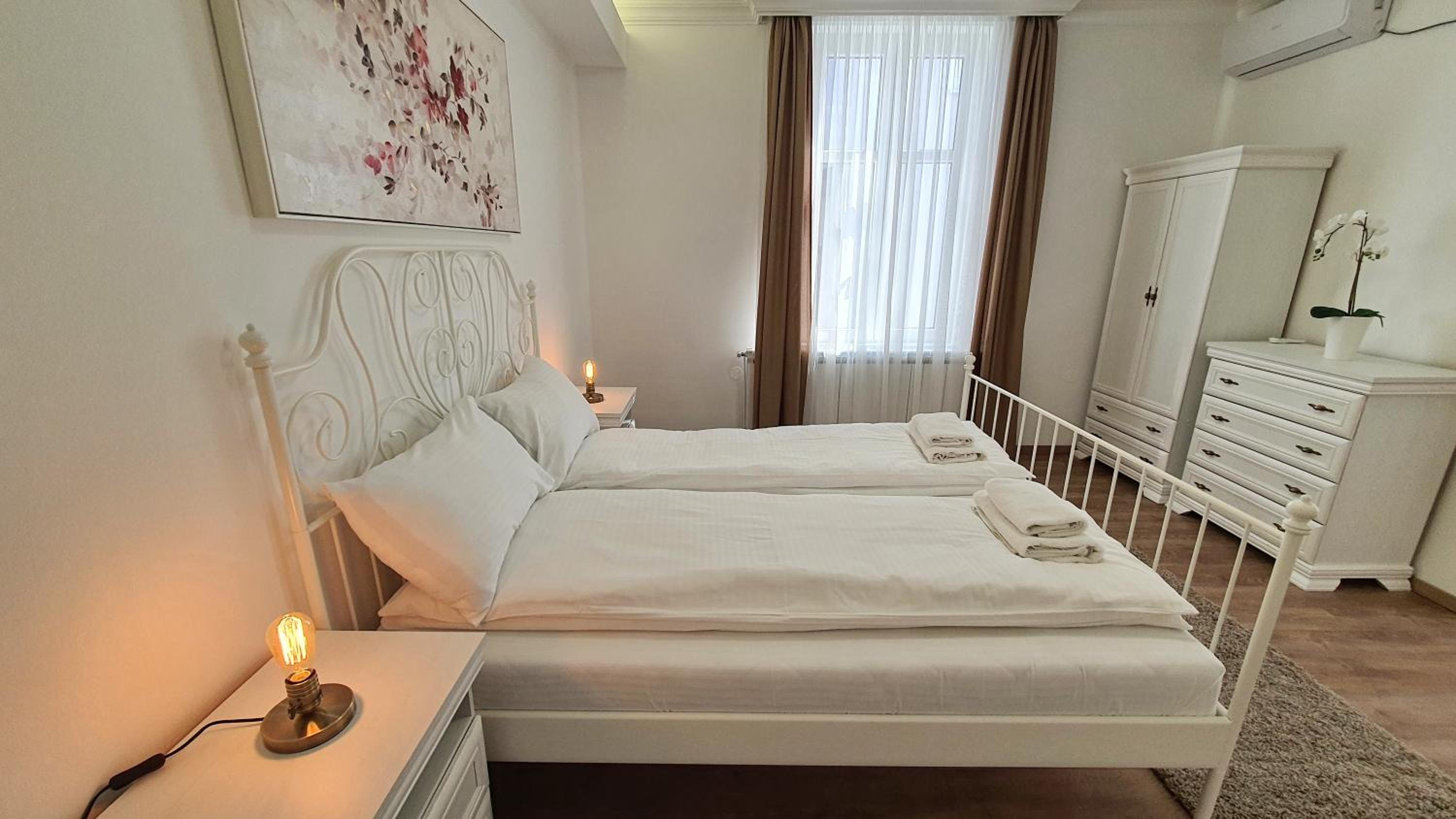 Apartment - Photo 8