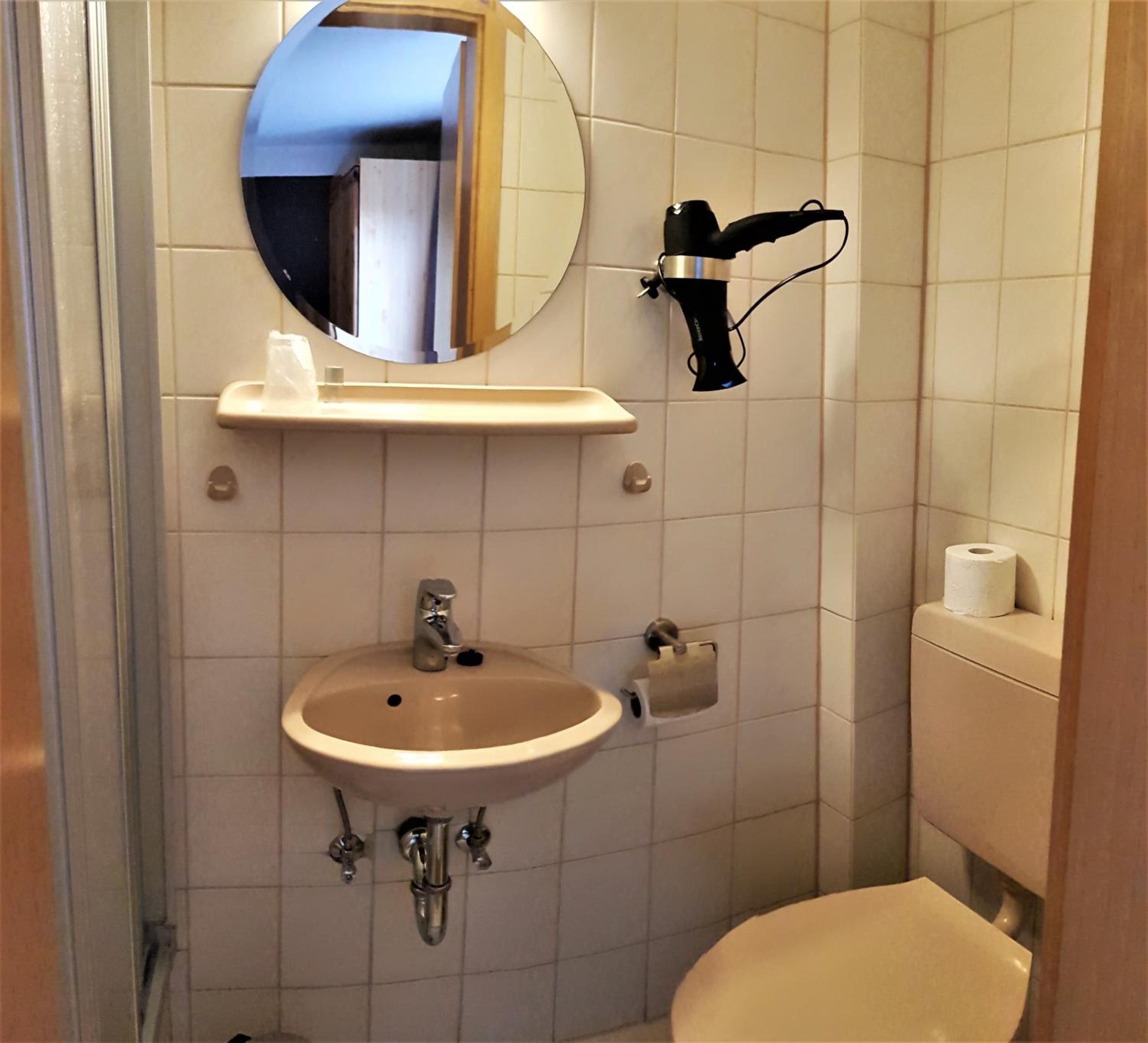 Double Room - Photo 2