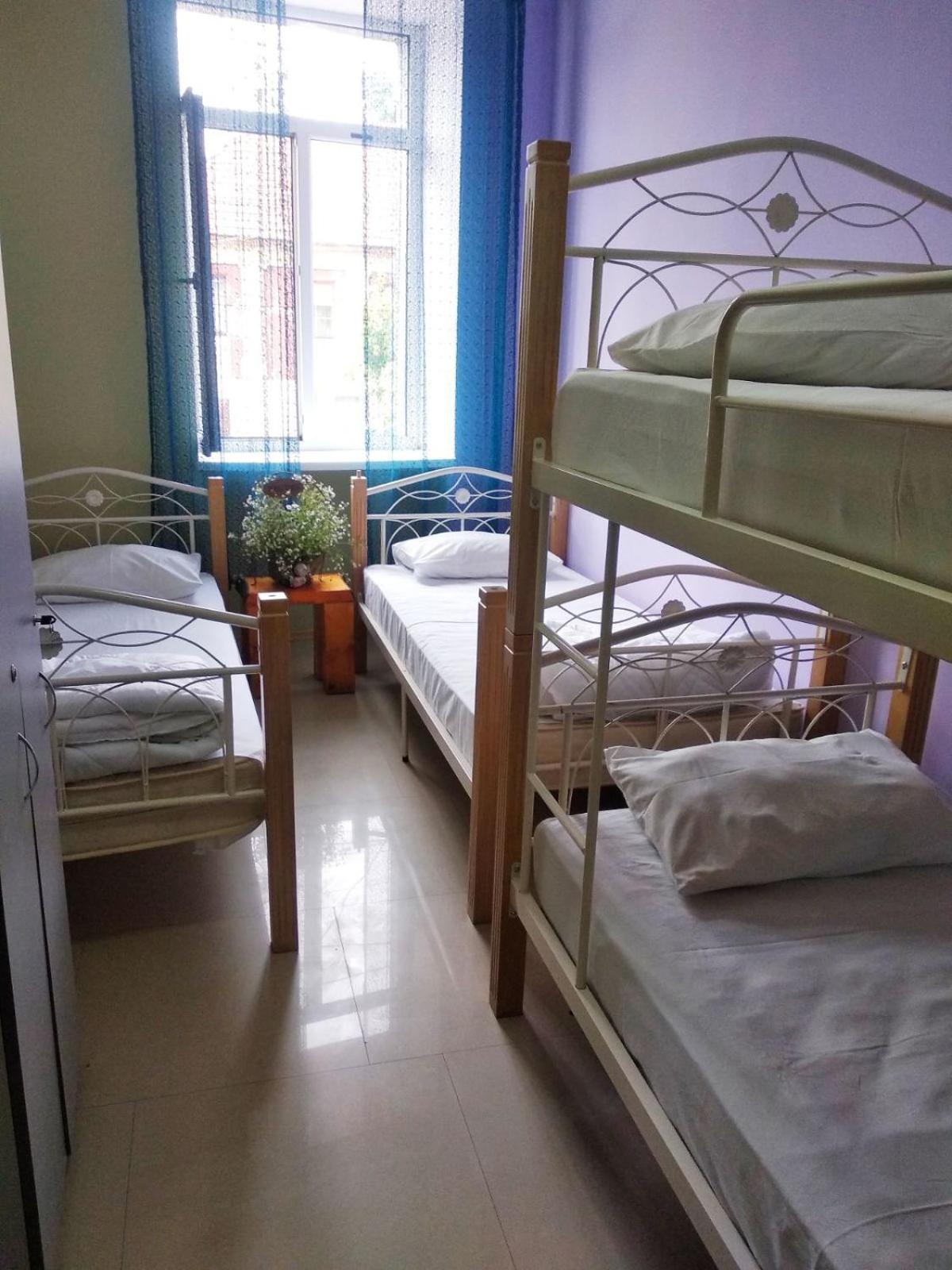 Economy Quadruple Room with Shared Bathroom photo 1