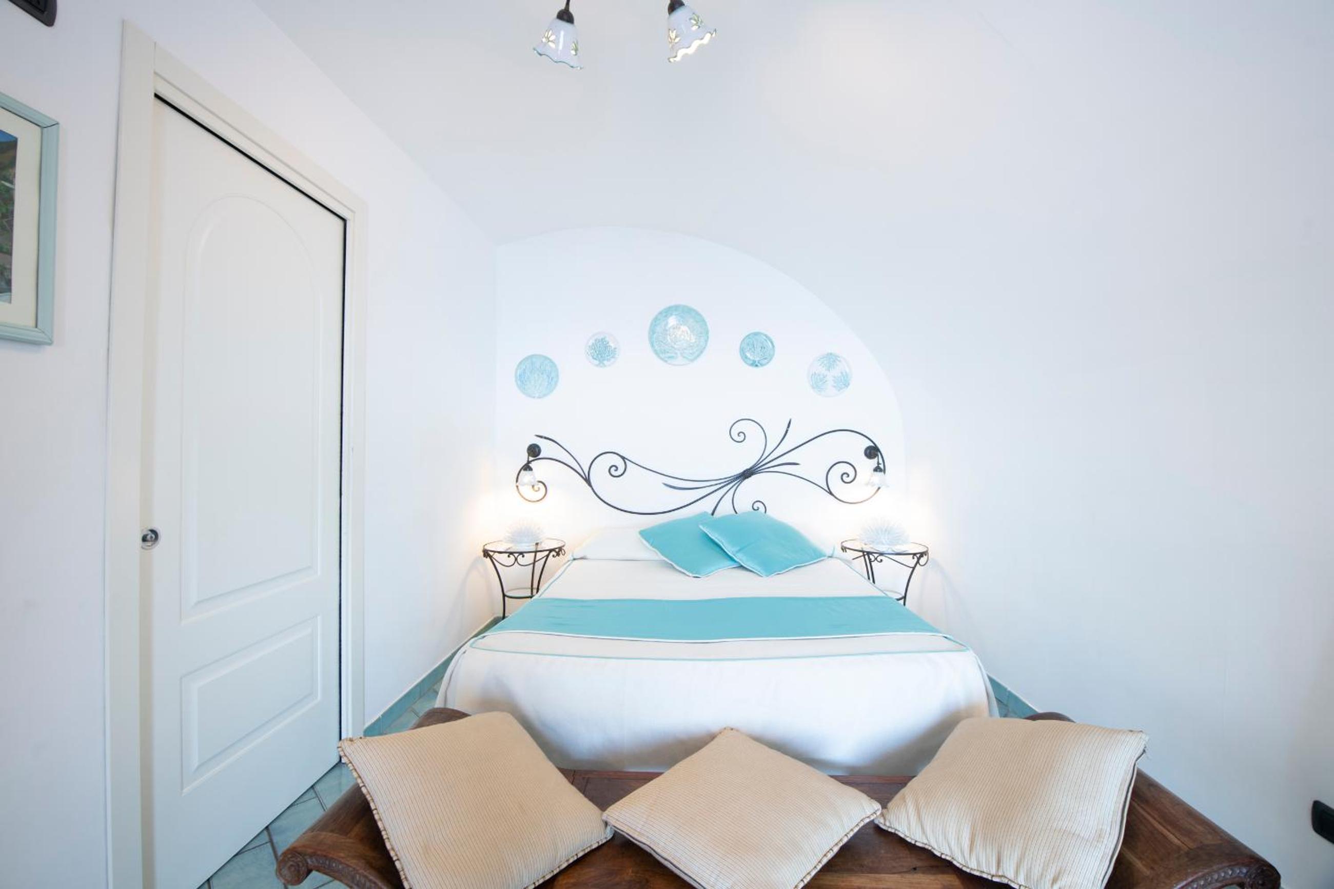 Classic Double or Twin Room - Photo 4
