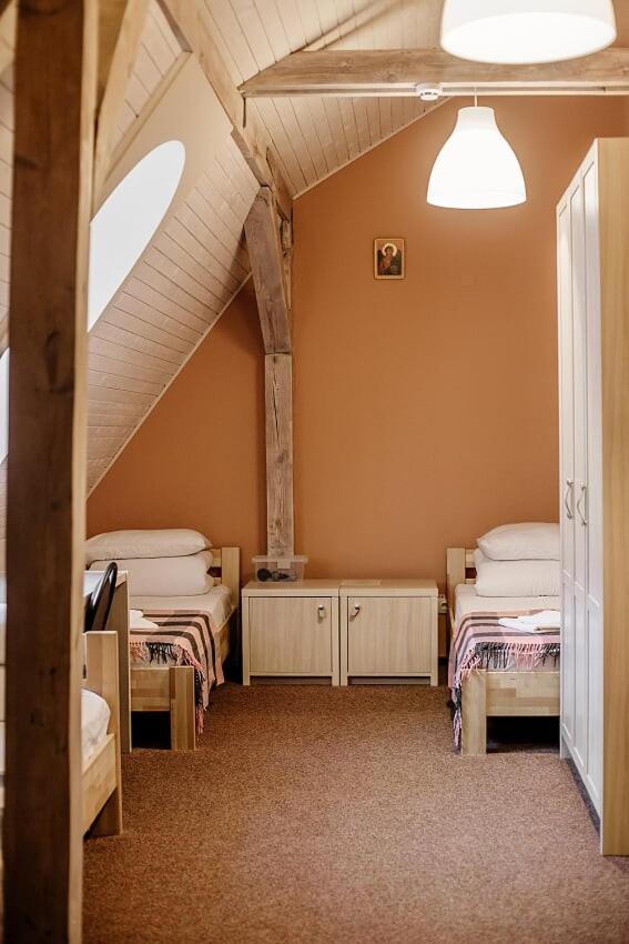 Economy Triple Room photo 1
