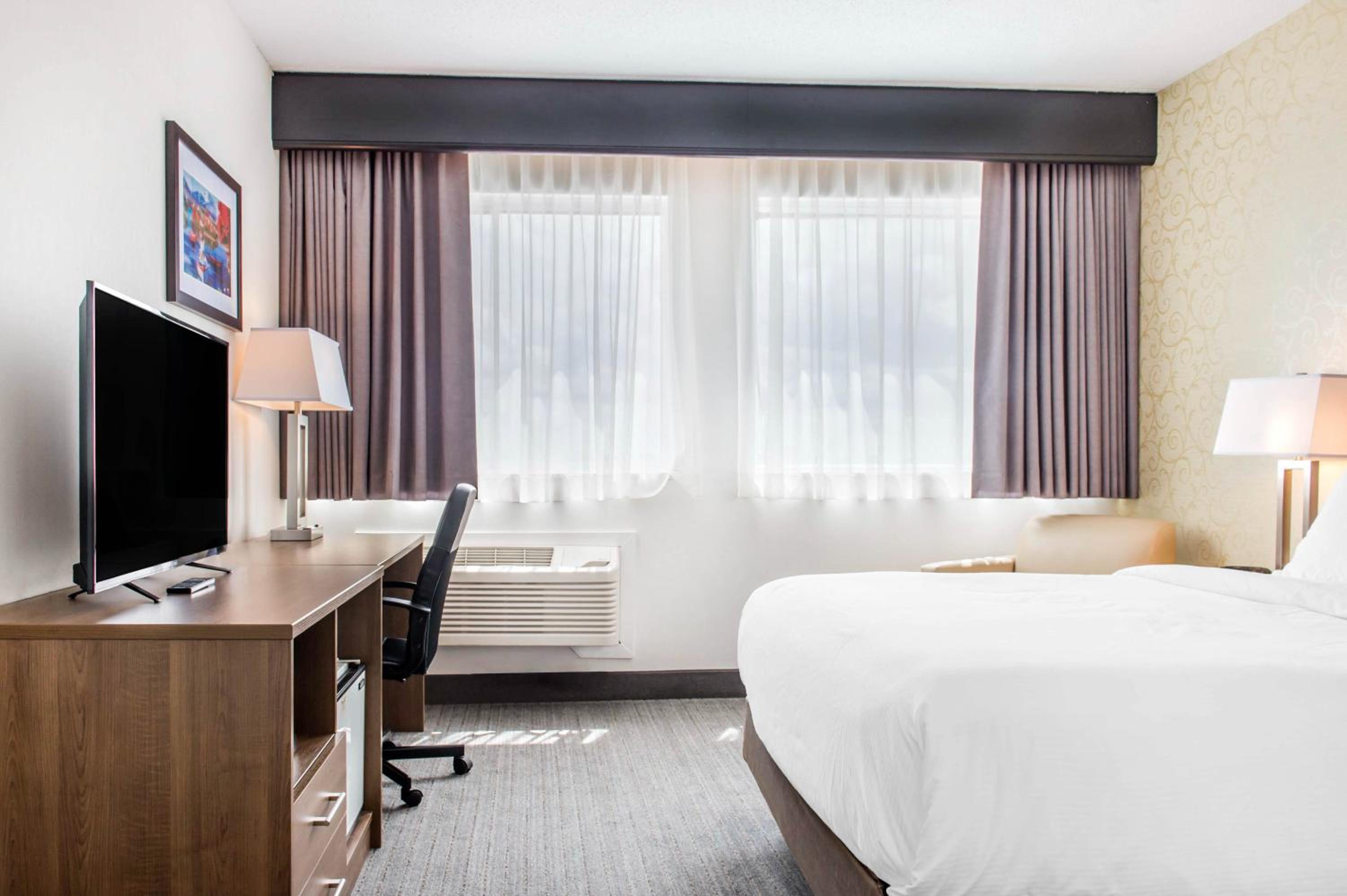 Double Room - Non-Smoking  - Photo 1