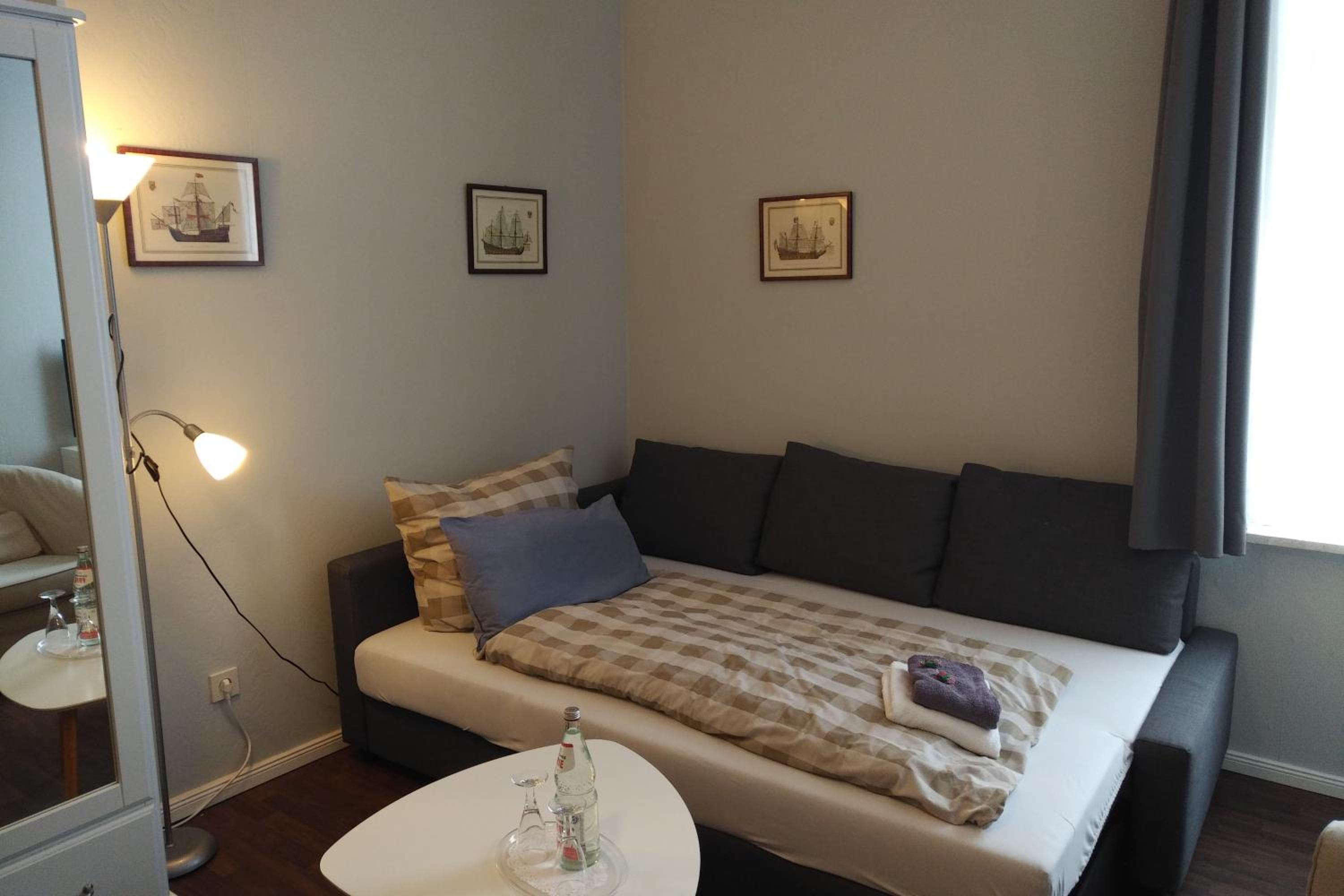 Family Room - Photo 3