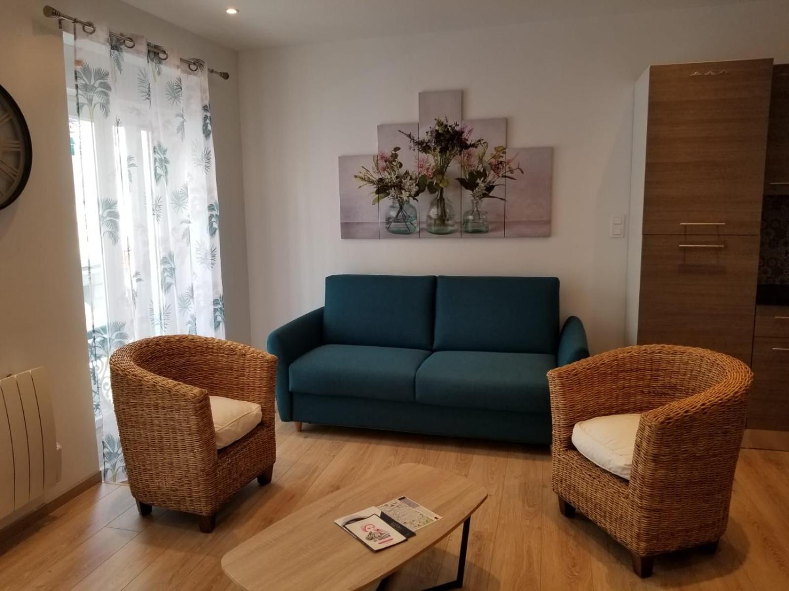 Two-Bedroom Apartment - Photo 8