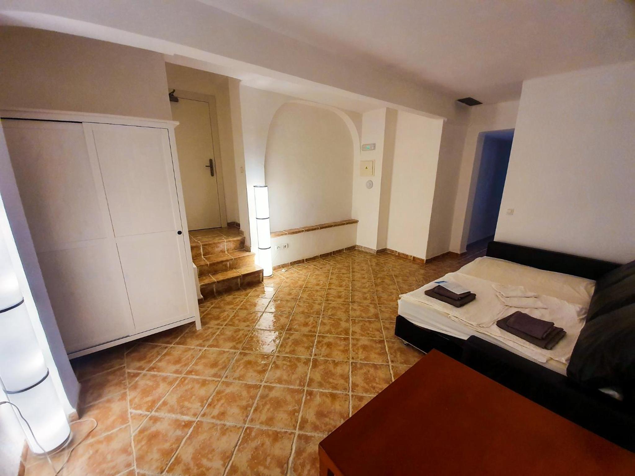 Family Room with Side Sea View photo 3
