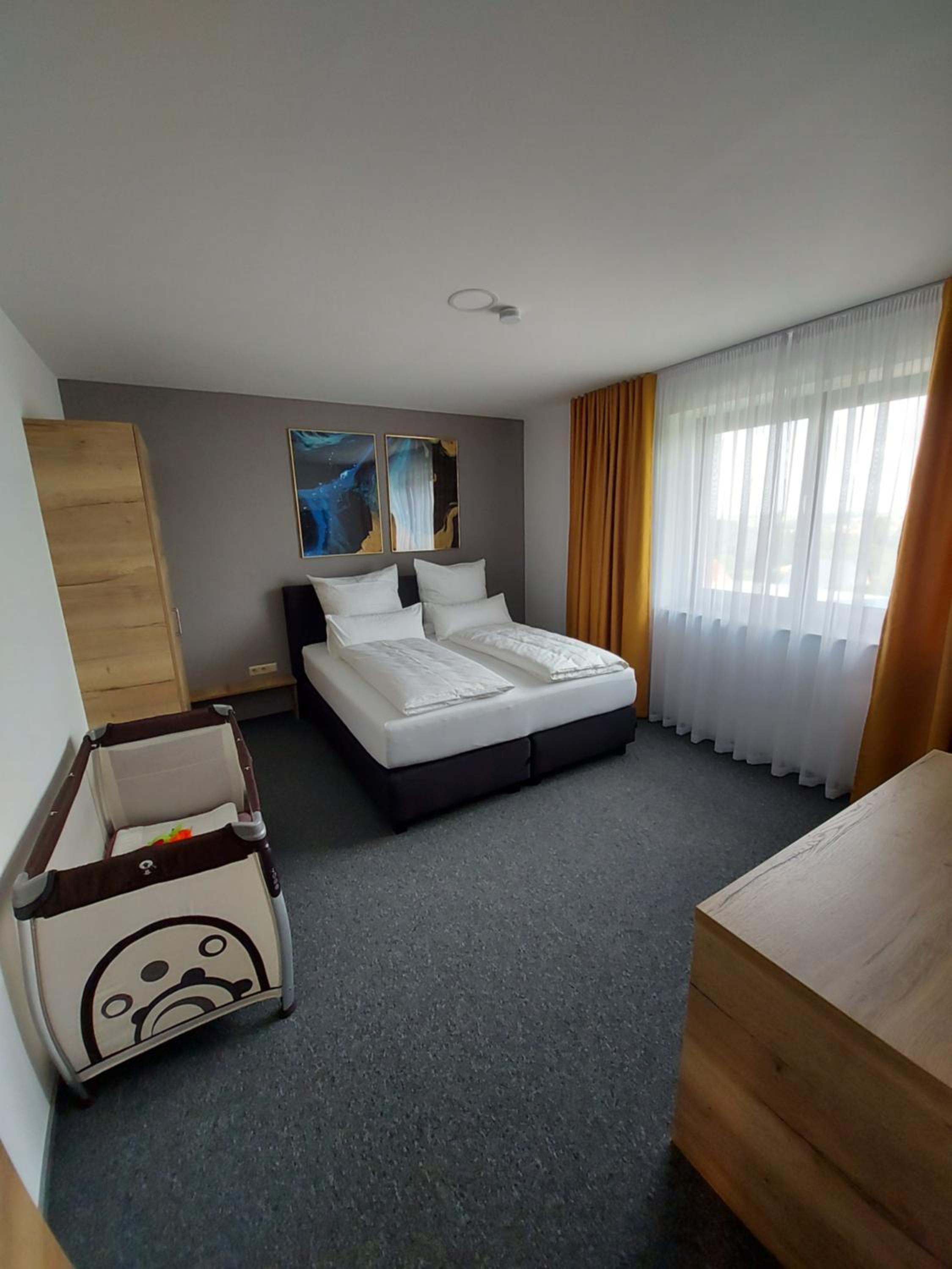 Deluxe Junior Suite photo 3