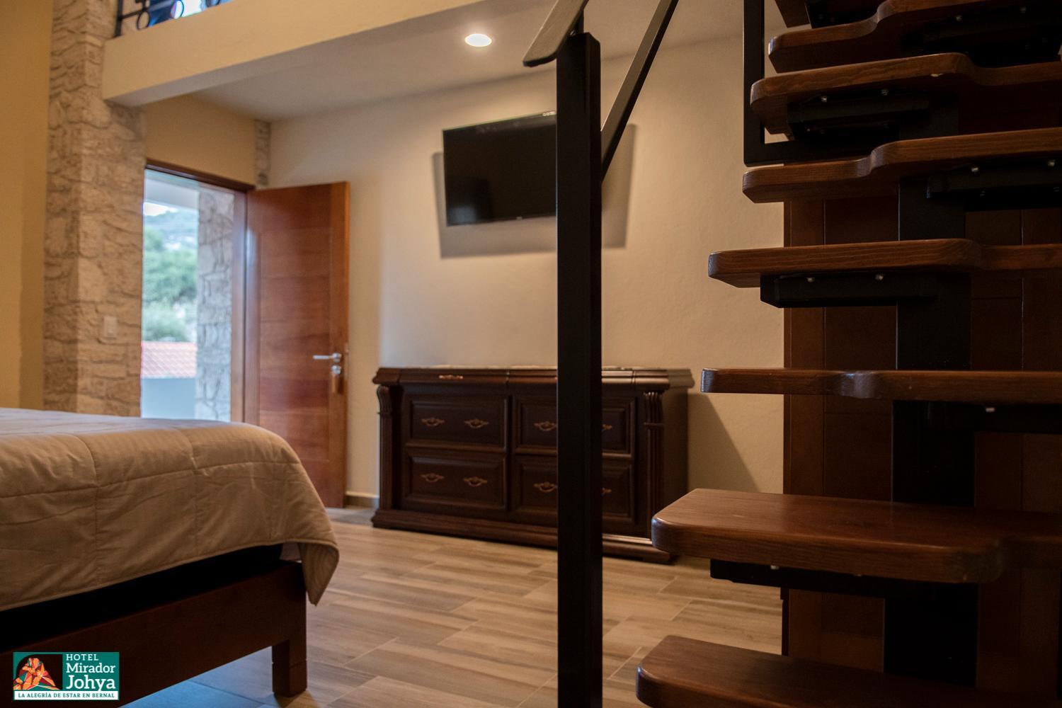 Deluxe Double or Twin Room with Balcony photo 3