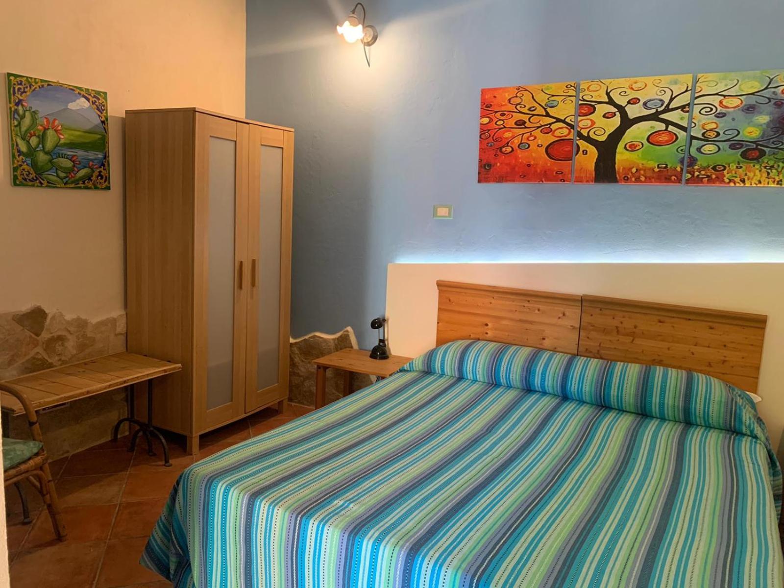 Double or Twin Room - Photo 4