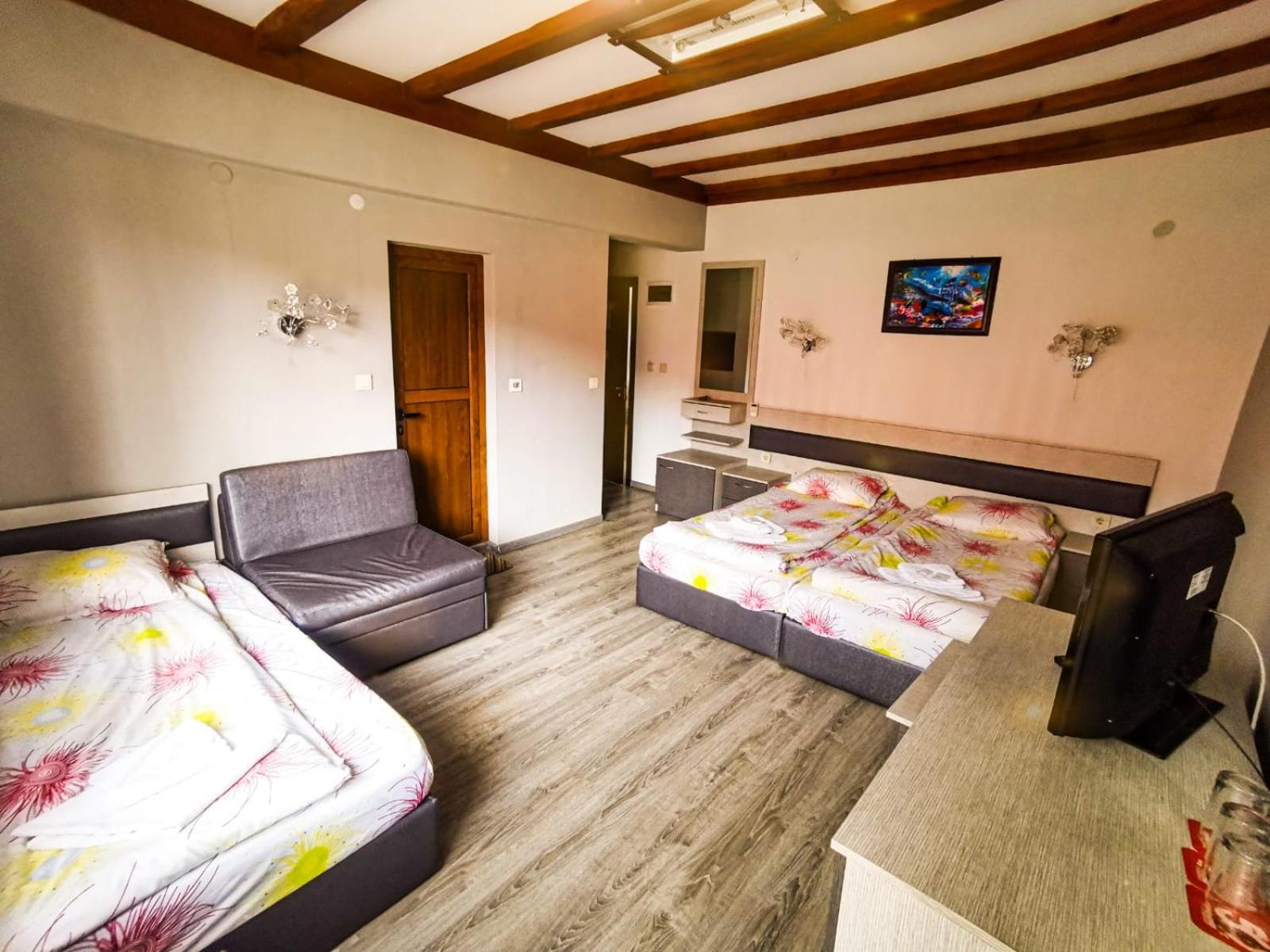 Triple Room - Photo 1