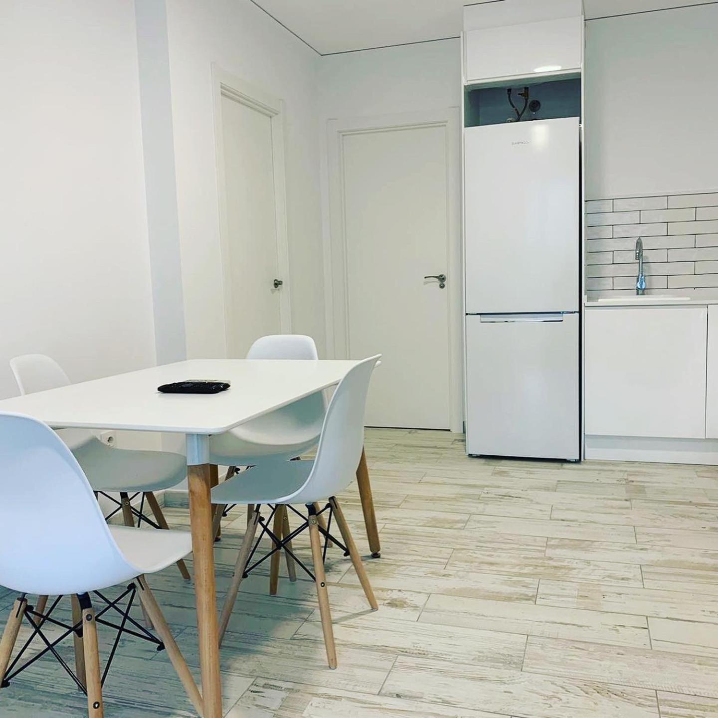 Apartment photo 2