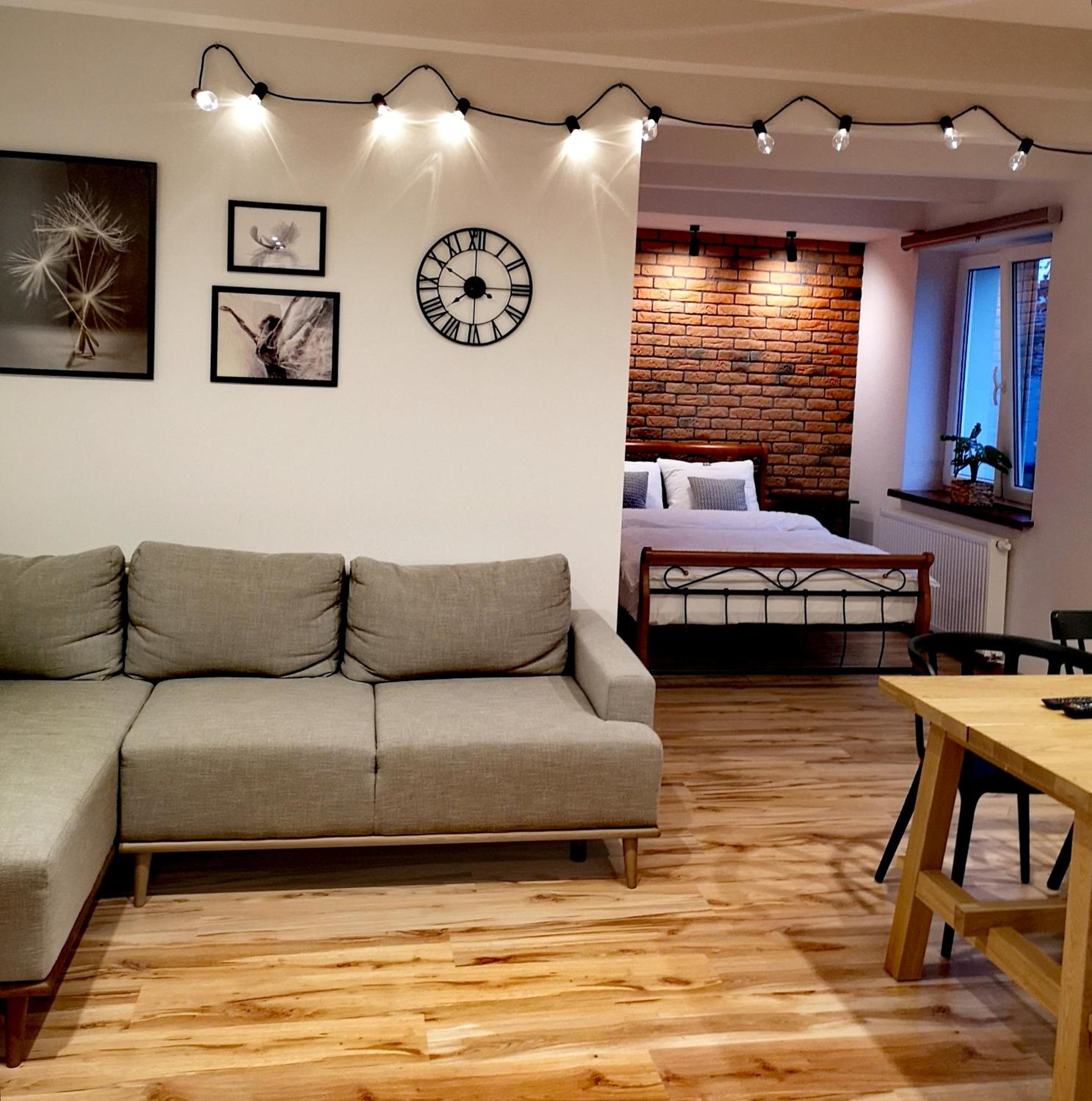 Studio Apartment photo 1