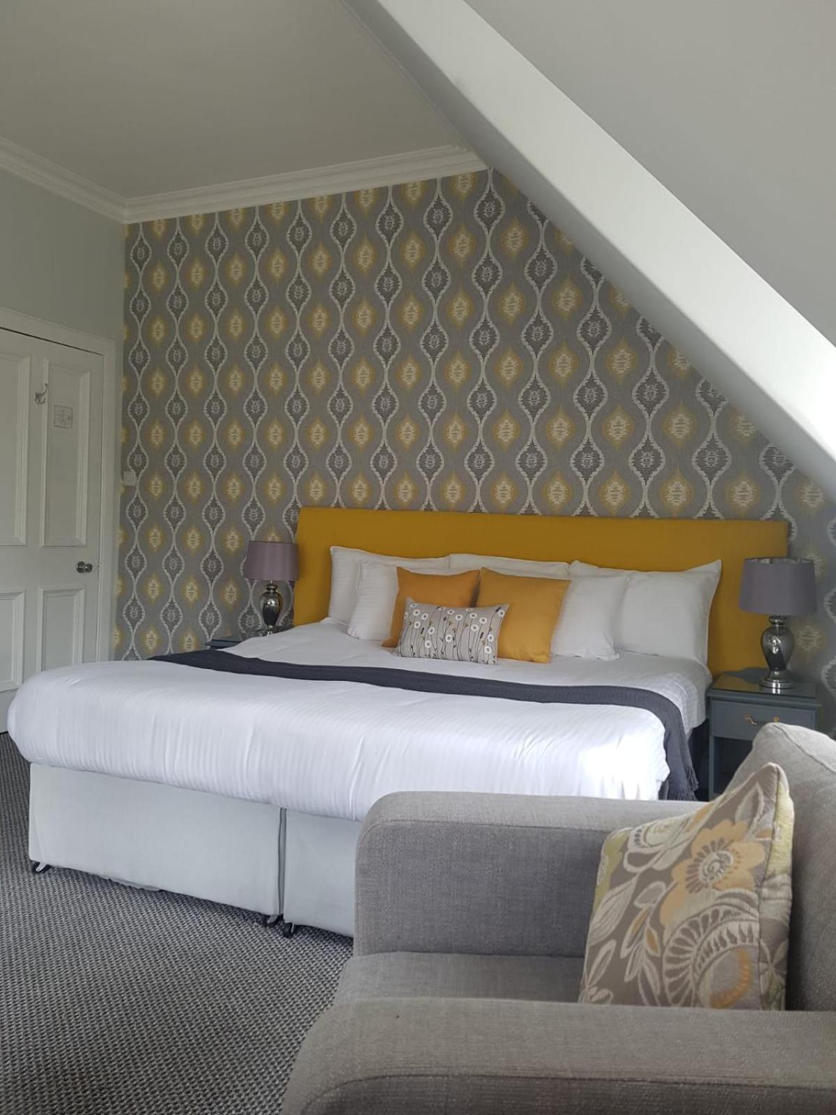 Double or Twin Room - Photo 7